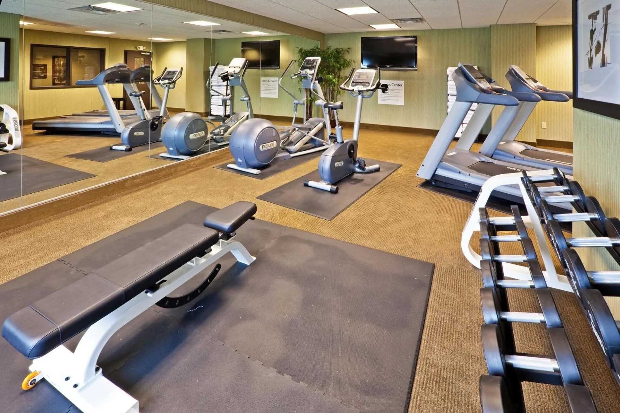 Fitness centre/facilities in Holiday Inn & Suites Stillwater-University West by IHG