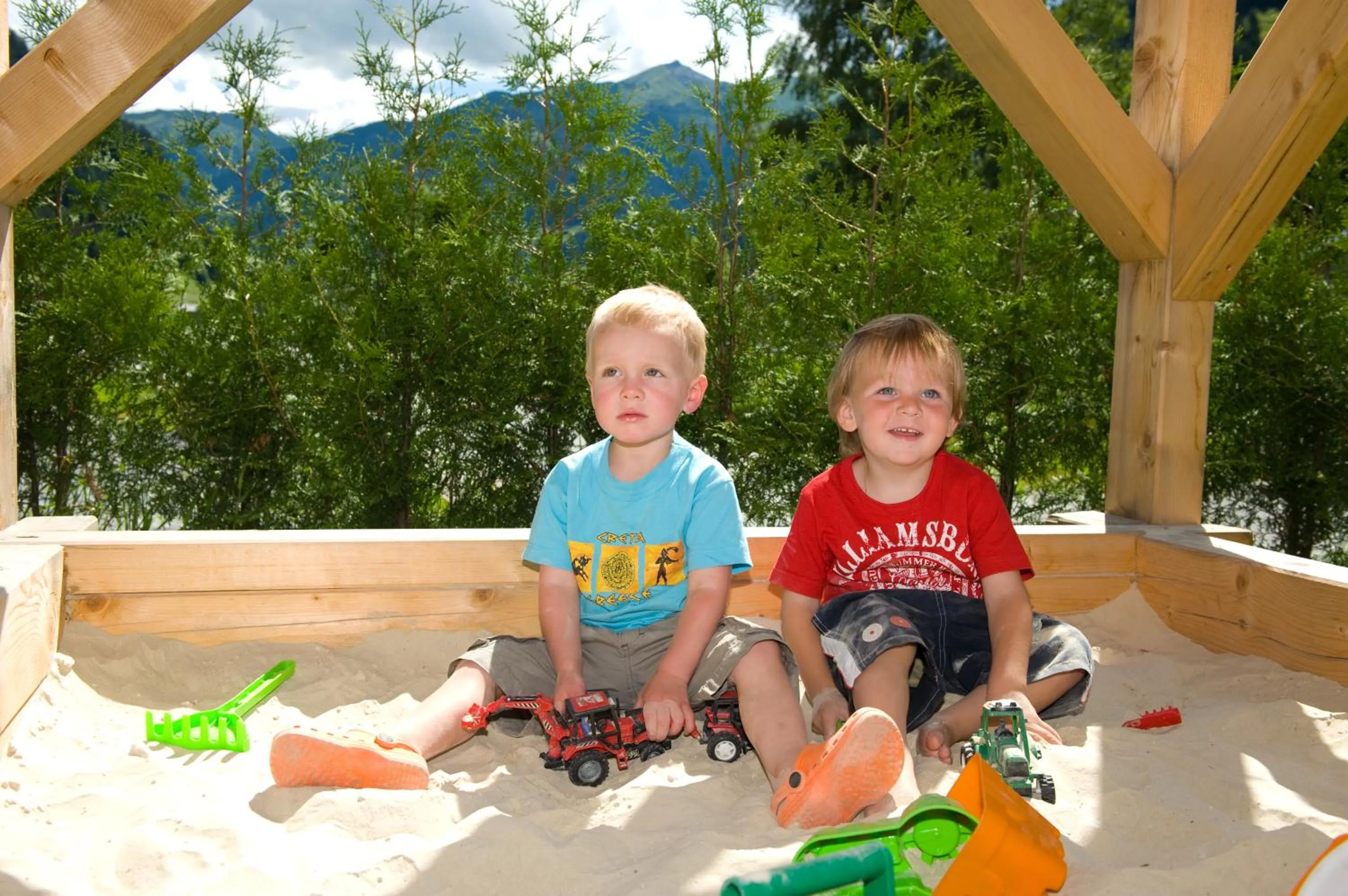 Children play ground in Bauernhof Schornlehen