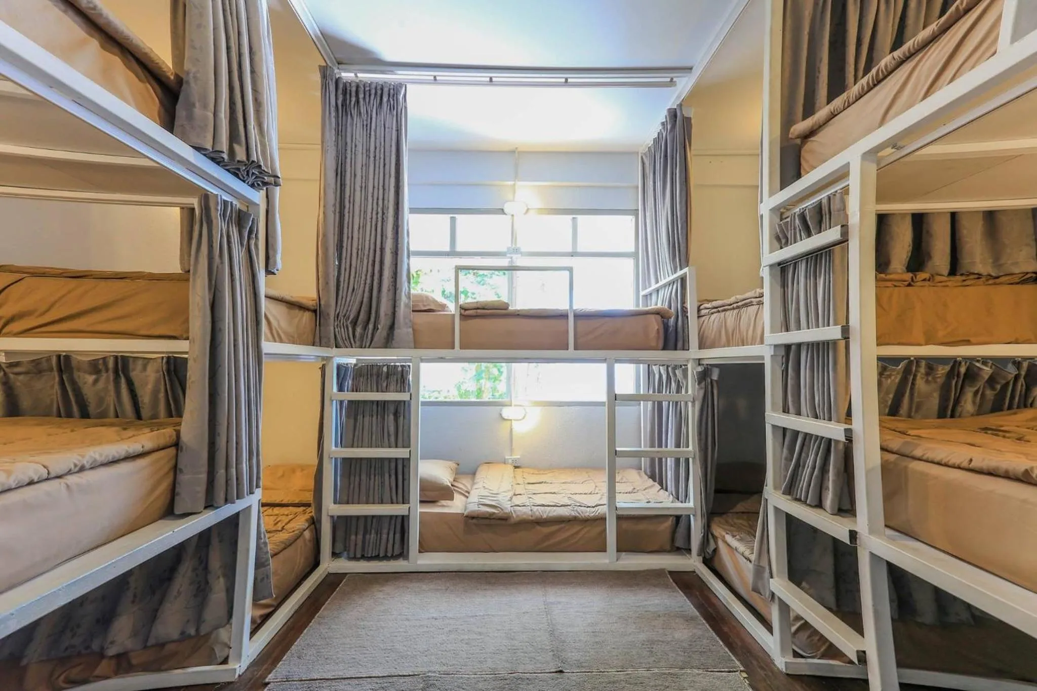 Bunk Bed in Mixed Dormitory Room in Silsopa Hostel