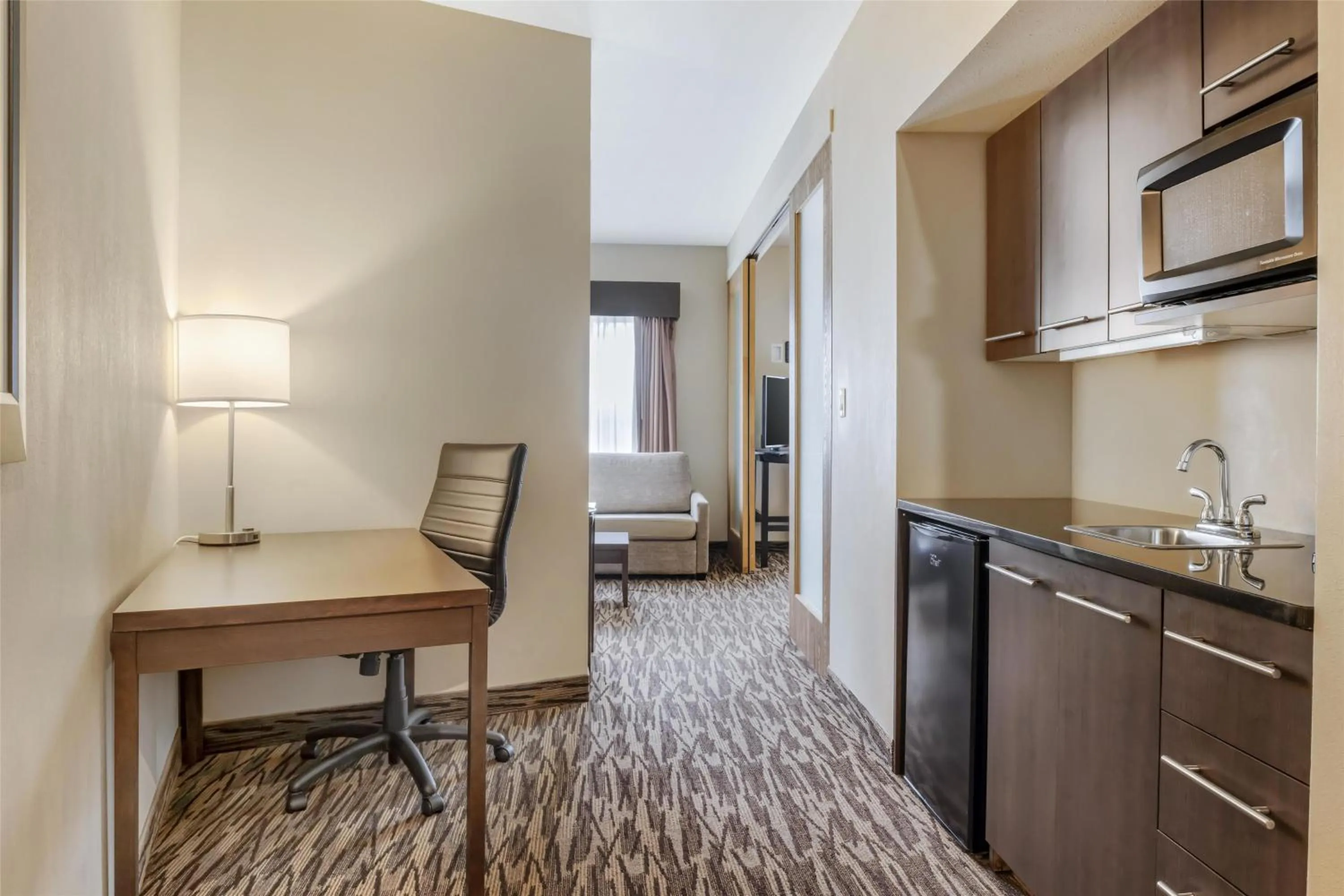 Bedroom in Best Western Plus Bridgewater Hotel & Convention Centre