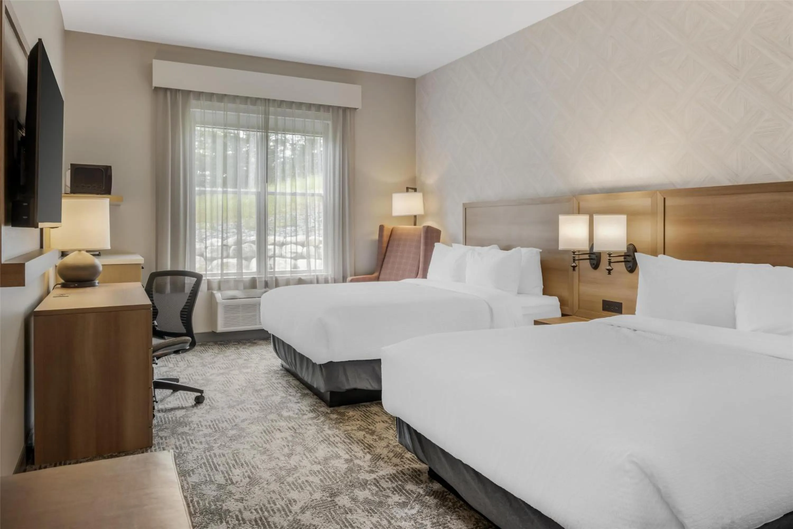 Bedroom, Bed in Best Western Plus Bridgewater Hotel & Convention Centre