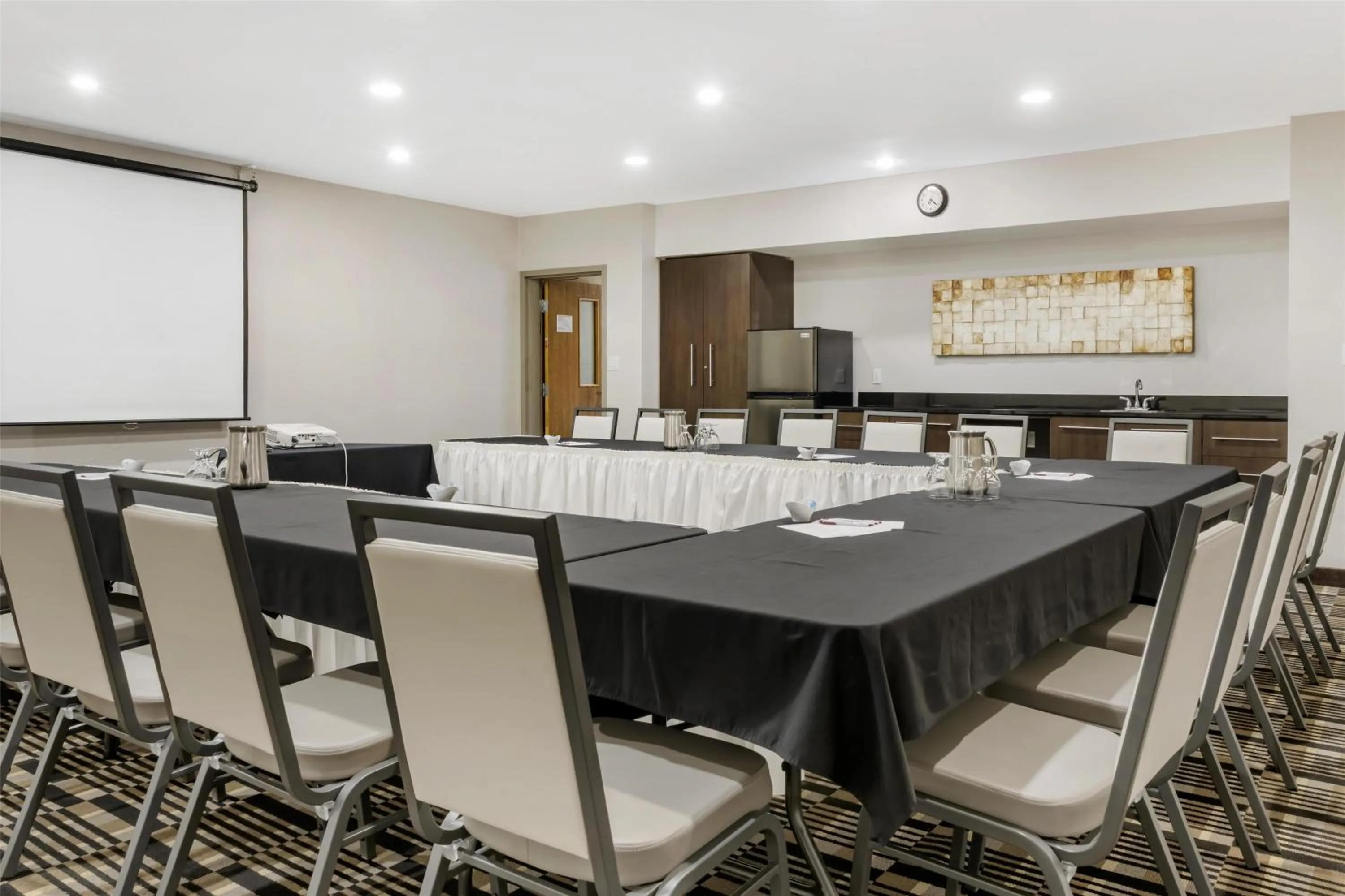 Meeting/conference room in Best Western Plus Bridgewater Hotel & Convention Centre