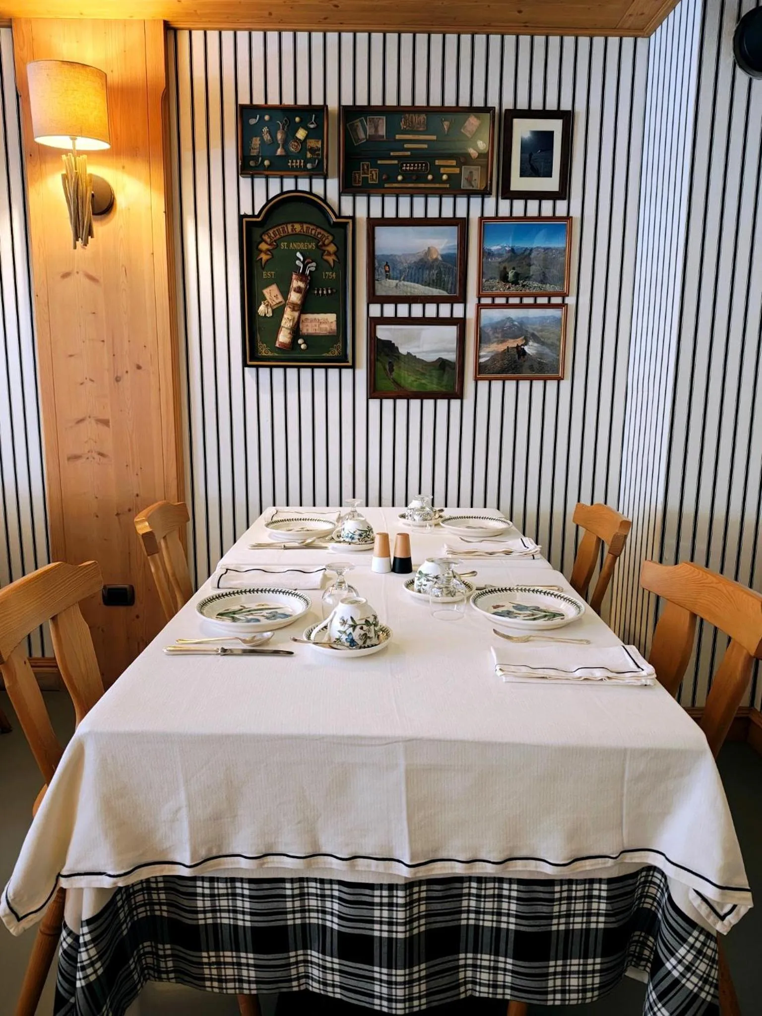 Restaurant/places to eat in Alpi & Golf Hotel