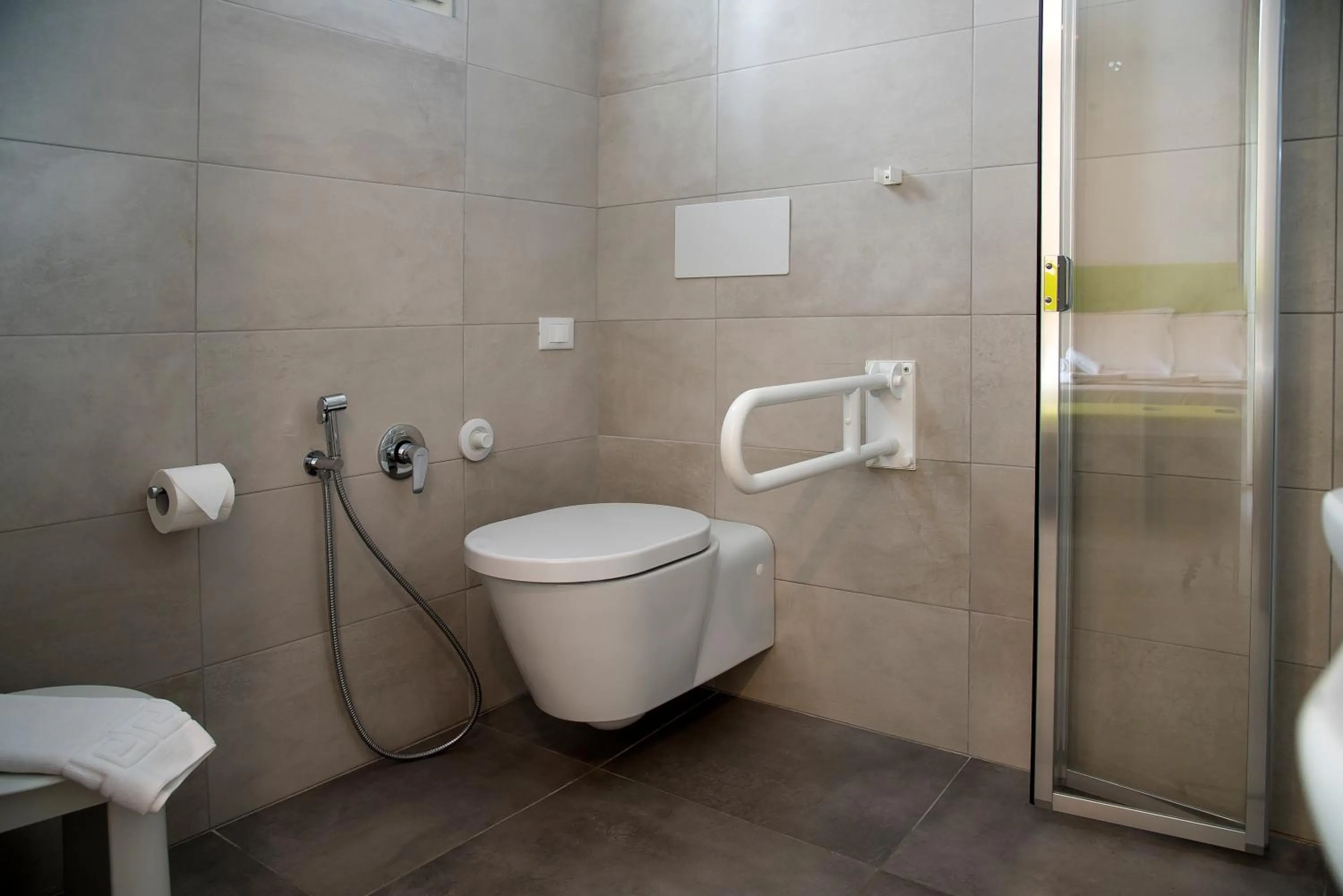 Toilet in Hotel Solemare - Frontemare - 3 Stelle Superior