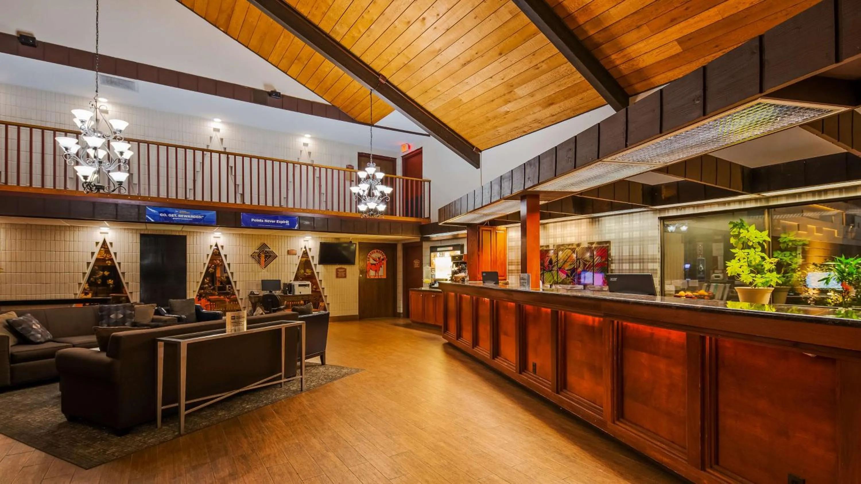 Lobby or reception in SureStay Plus Hotel by Best Western Black River Falls