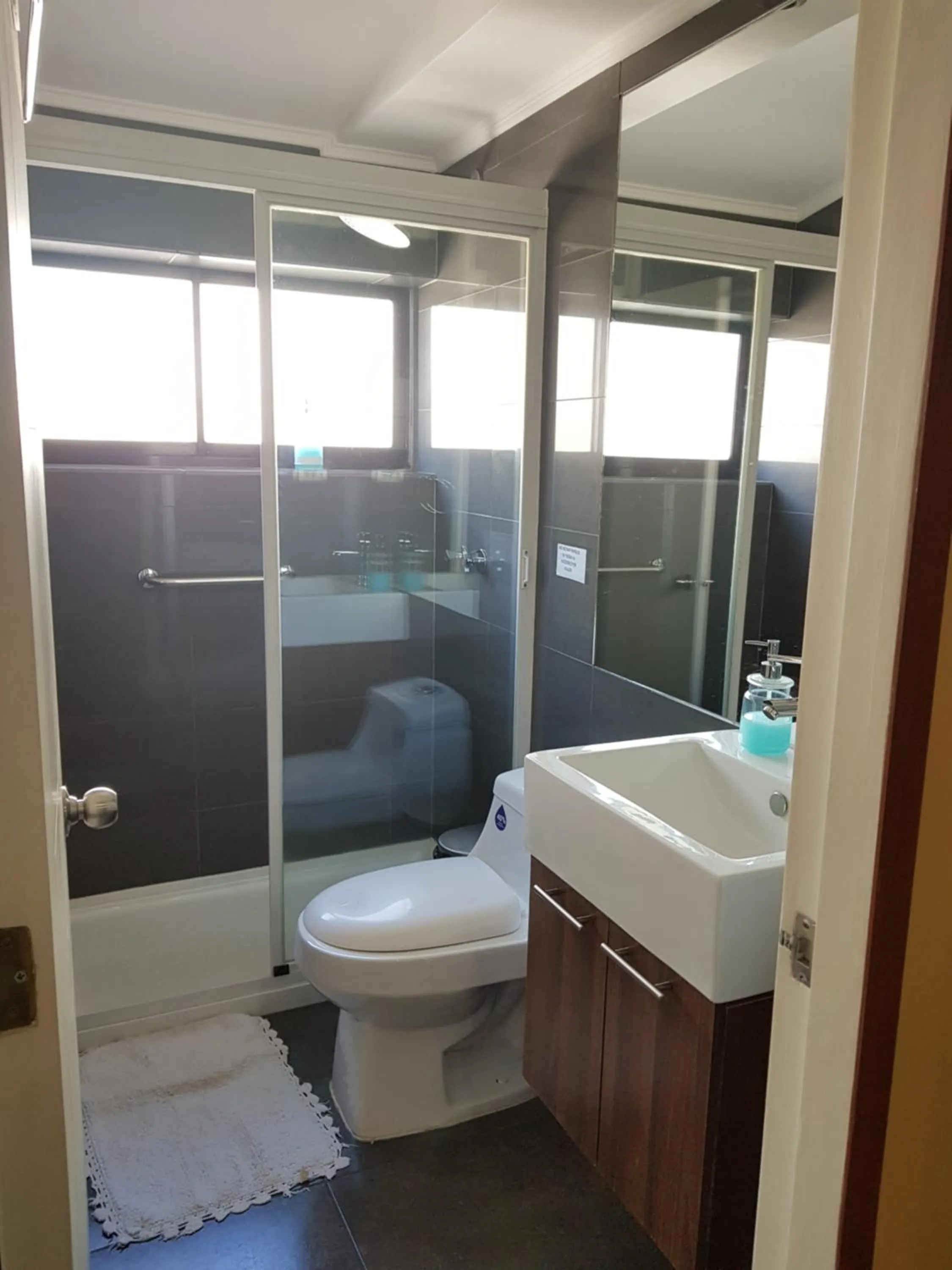 Economy Quadruple Room with Shared Bathroom in Hospedaje klickmann
