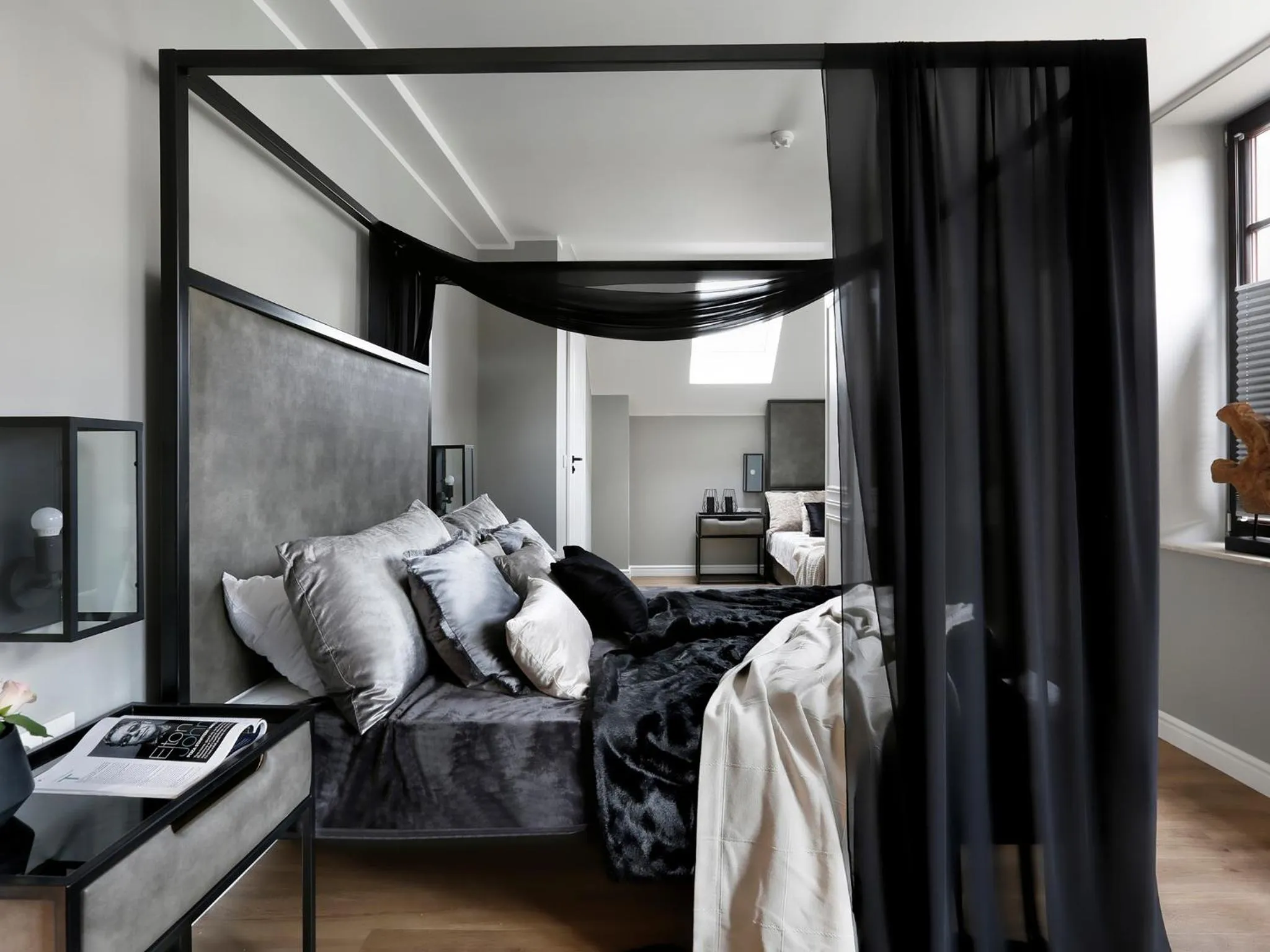 Bedroom, Bed in Sweet Suite