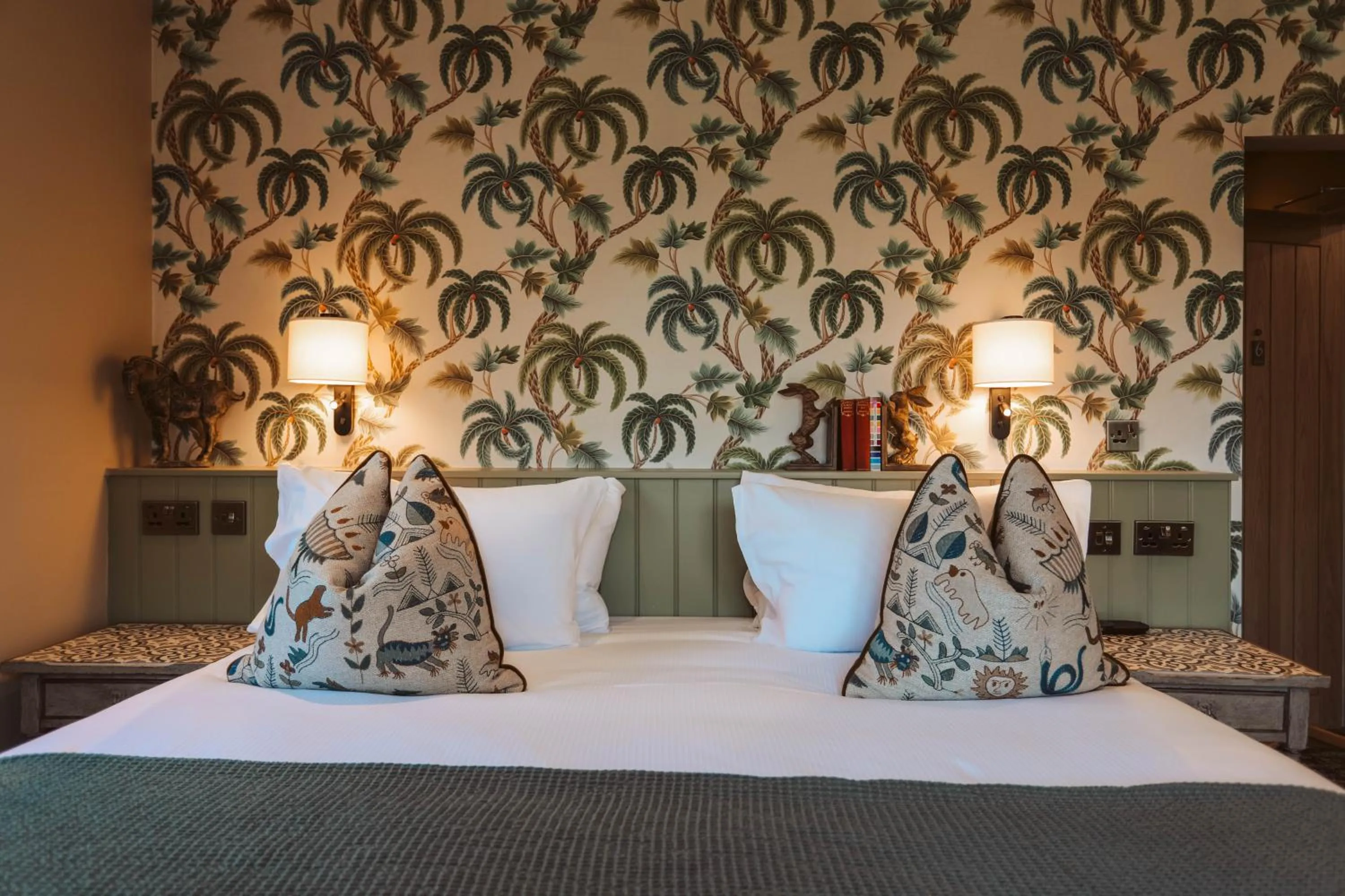 Bed in The Winning Post