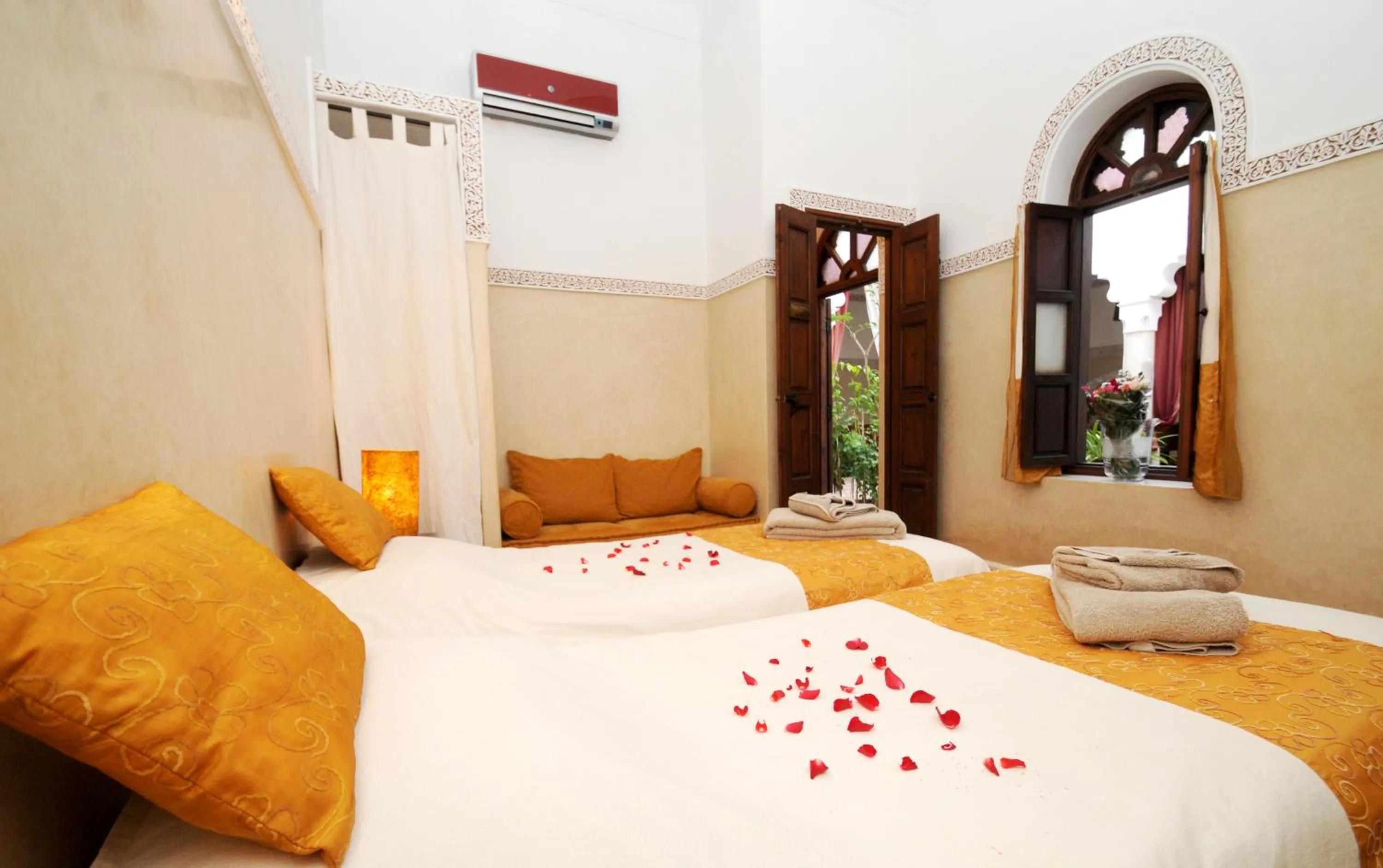 Bedroom, Bed in Riad Elias & Spa