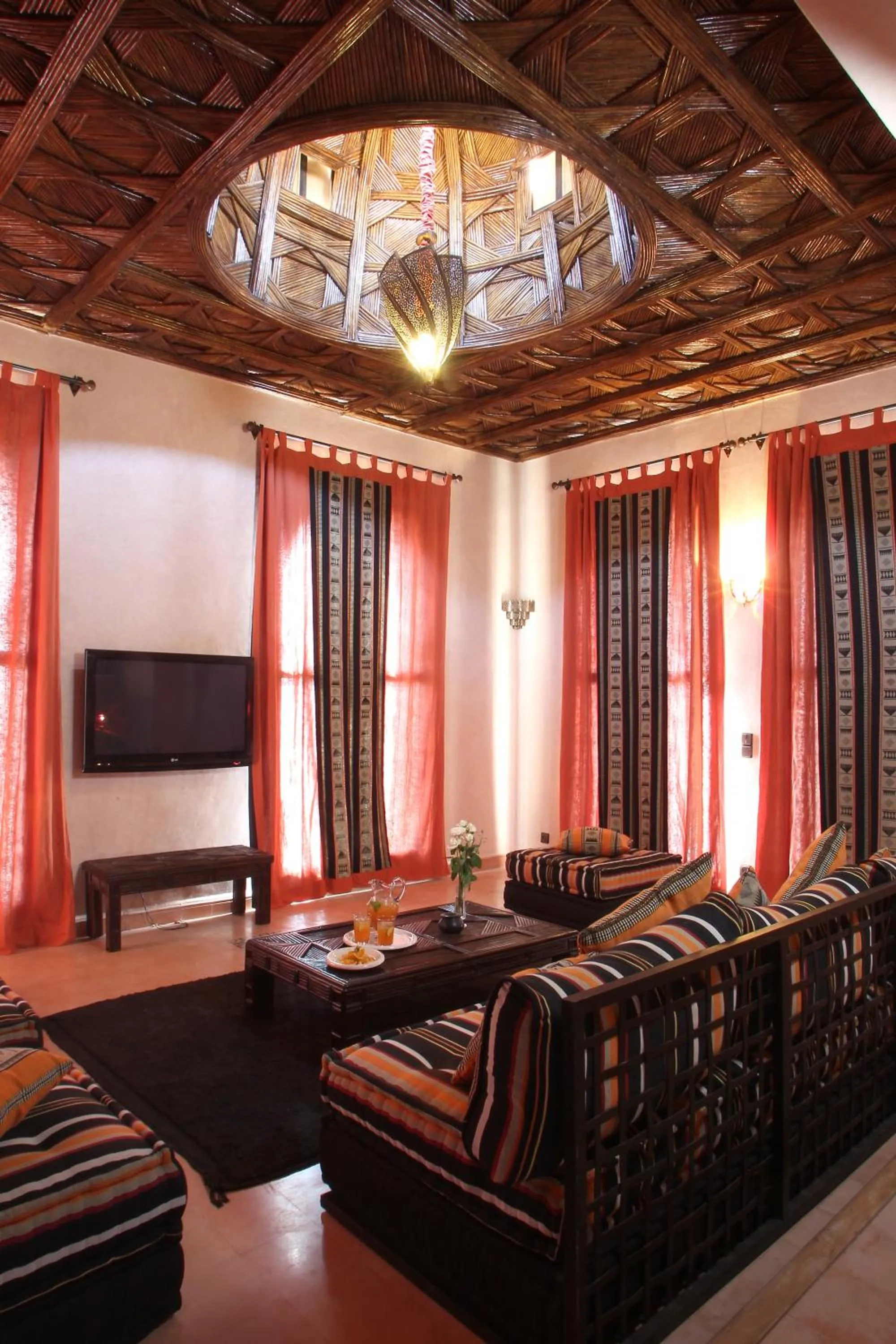 Photo of the whole room, Bed in O'Atlas