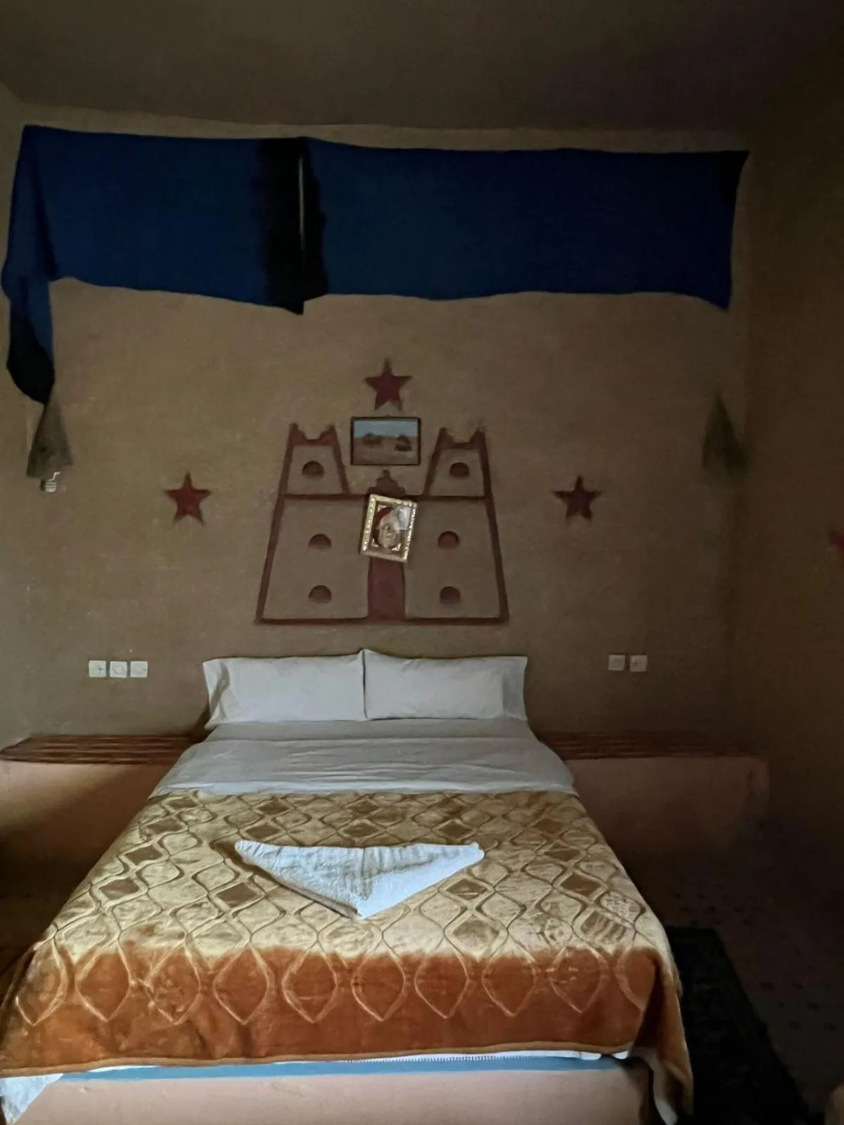 Bed in Riad Aicha & Camel Trekking