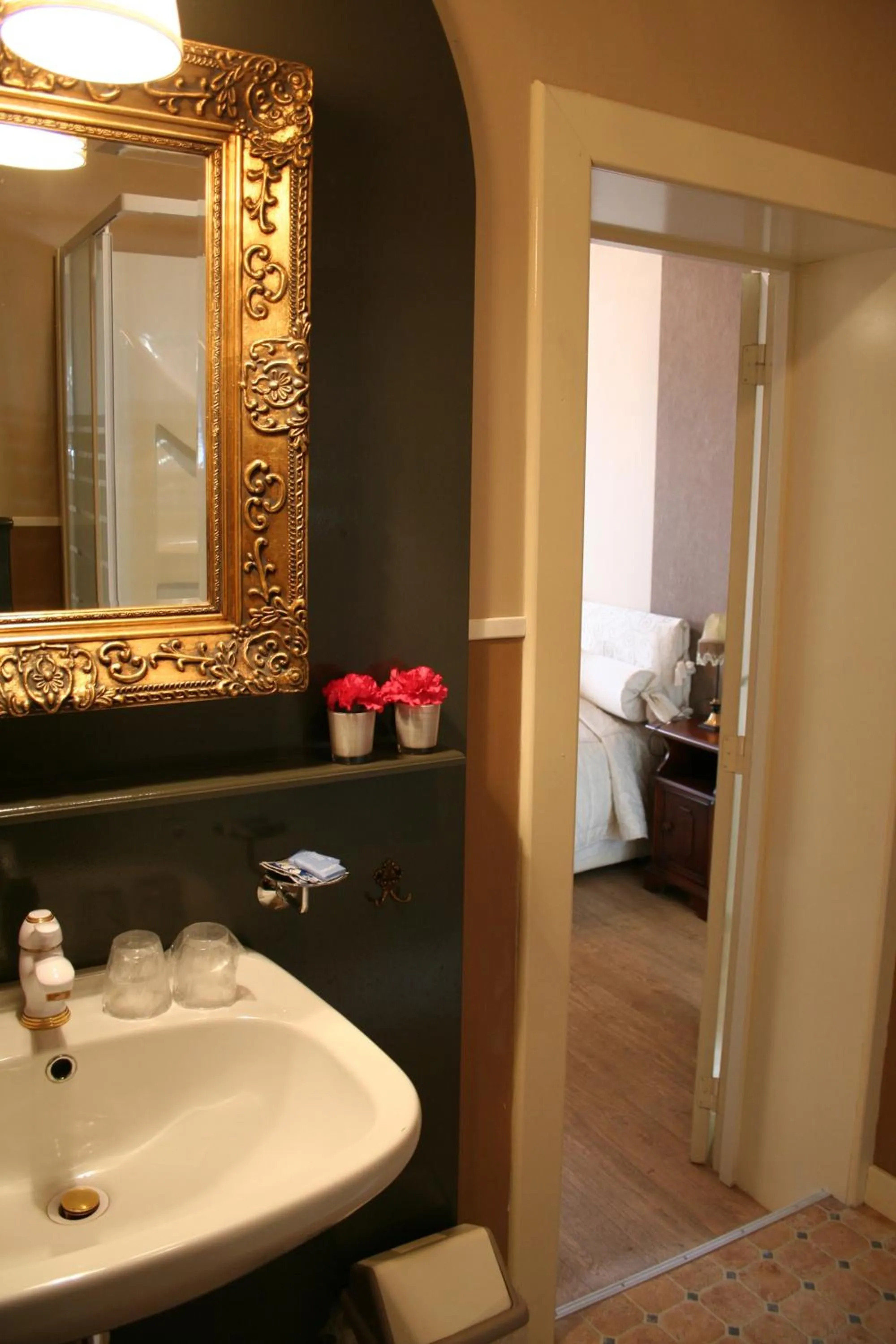 Bathroom in B&B Con Ampère