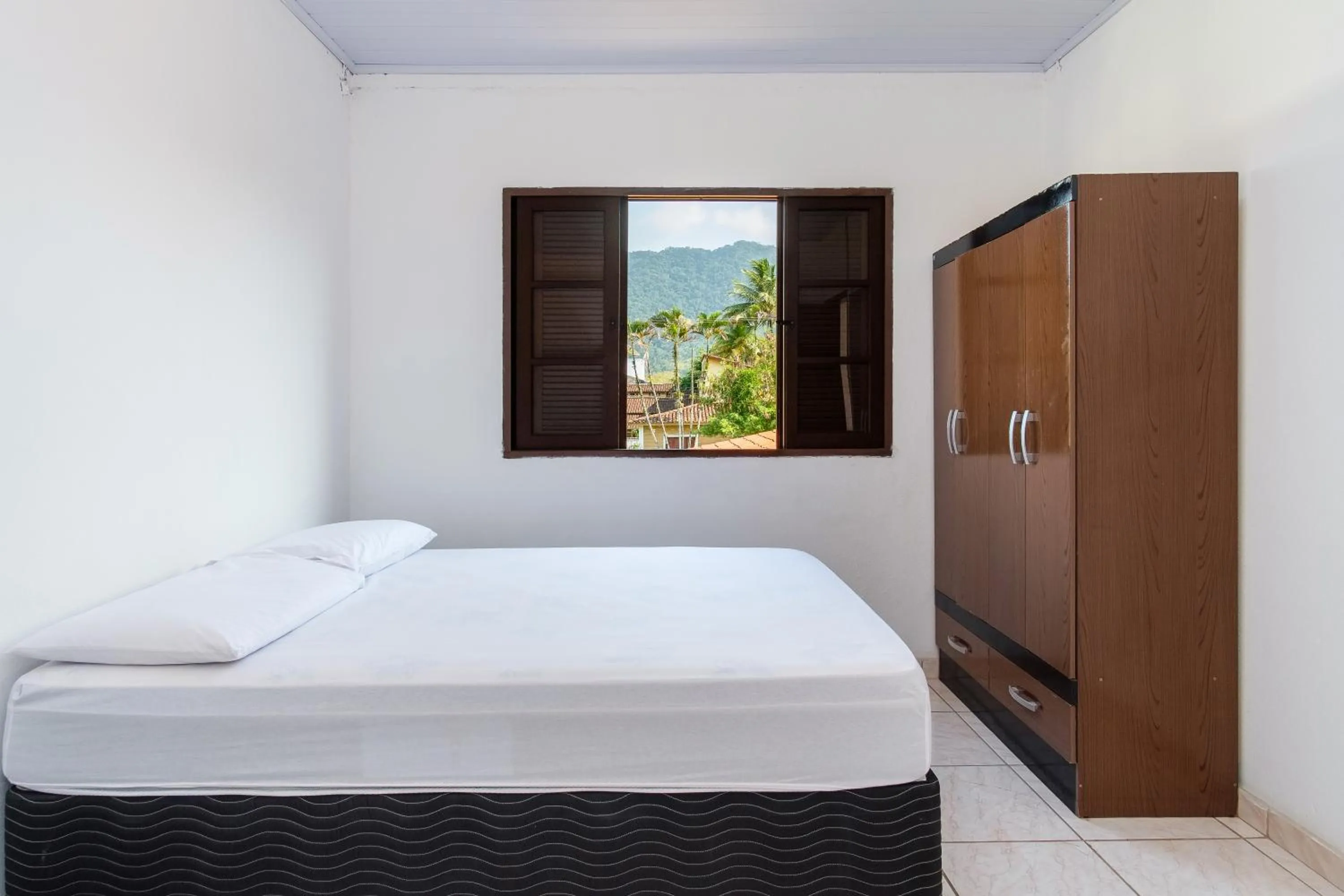 Bedroom, Bed in Chalés Mar Virado