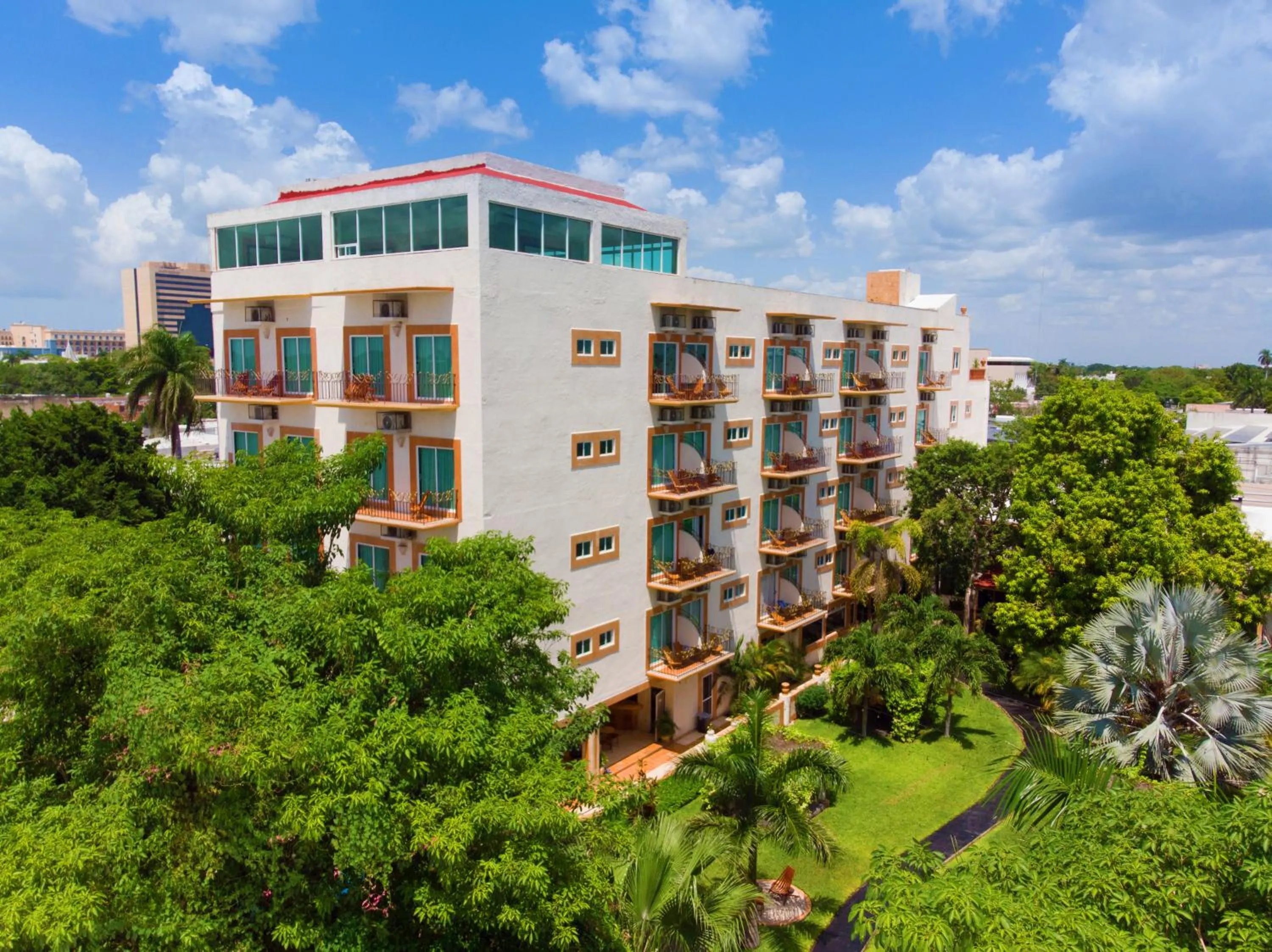 Property building in Hotel Palacio Maya