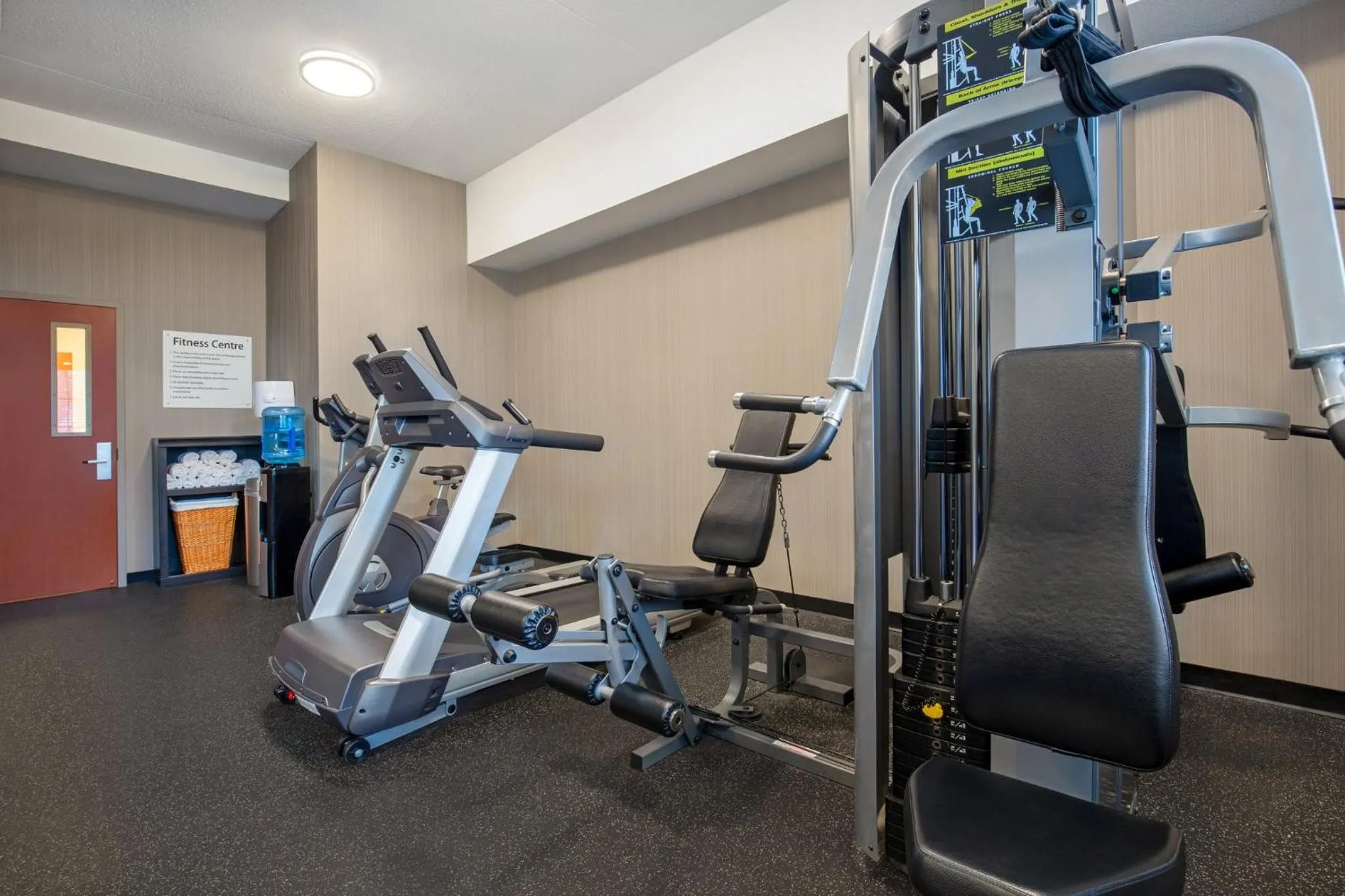 Spa and wellness centre/facilities in Holiday Inn Express Hotel & Suites Barrie by IHG