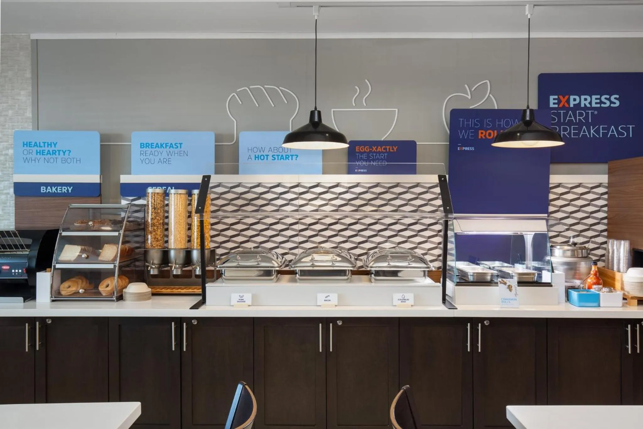 Breakfast in Holiday Inn Express Hotel & Suites Barrie by IHG