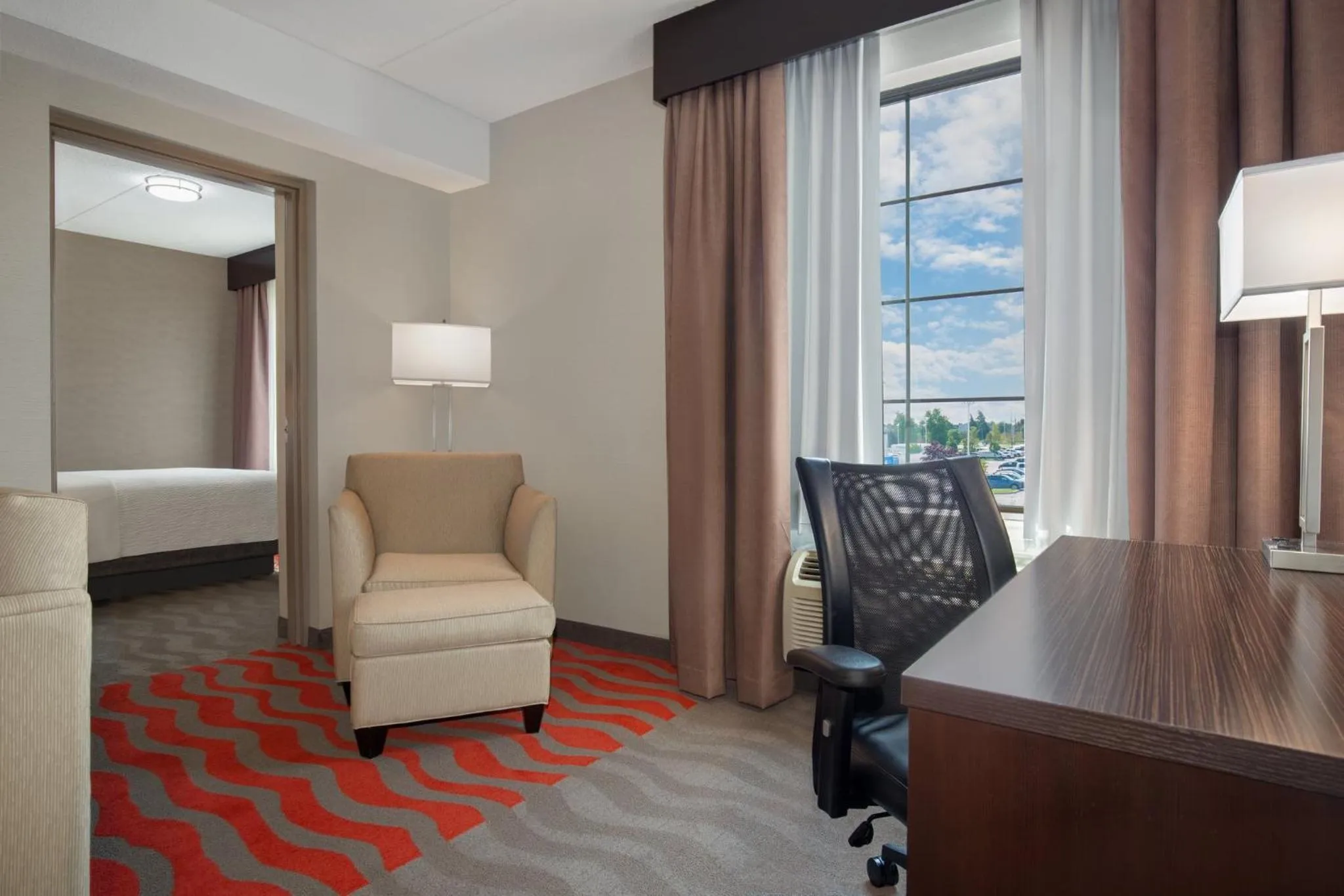 Photo of the whole room, Bed in Holiday Inn Express Hotel & Suites Barrie by IHG