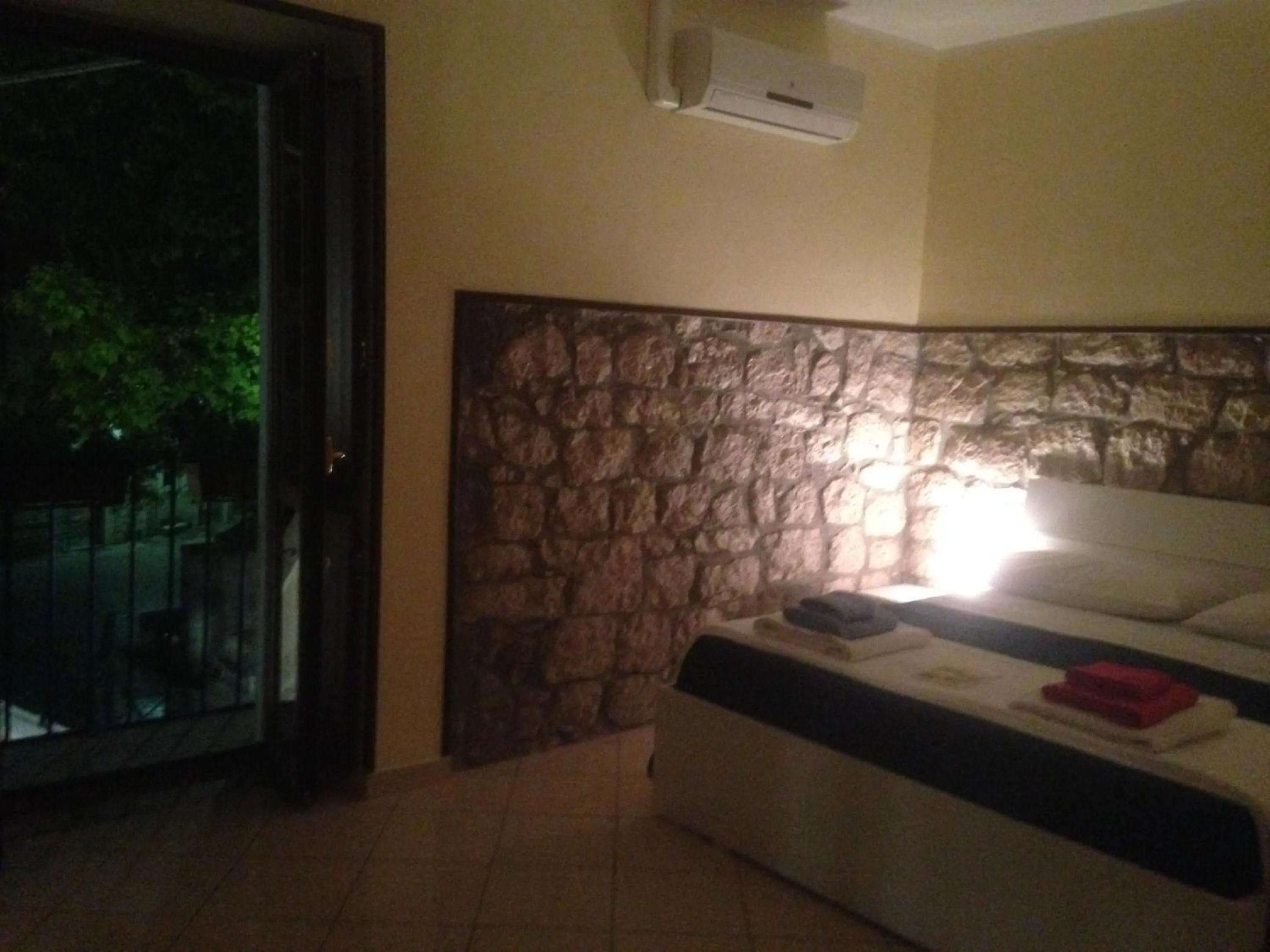 Photo of the whole room, Bed in La Fontanella b&b