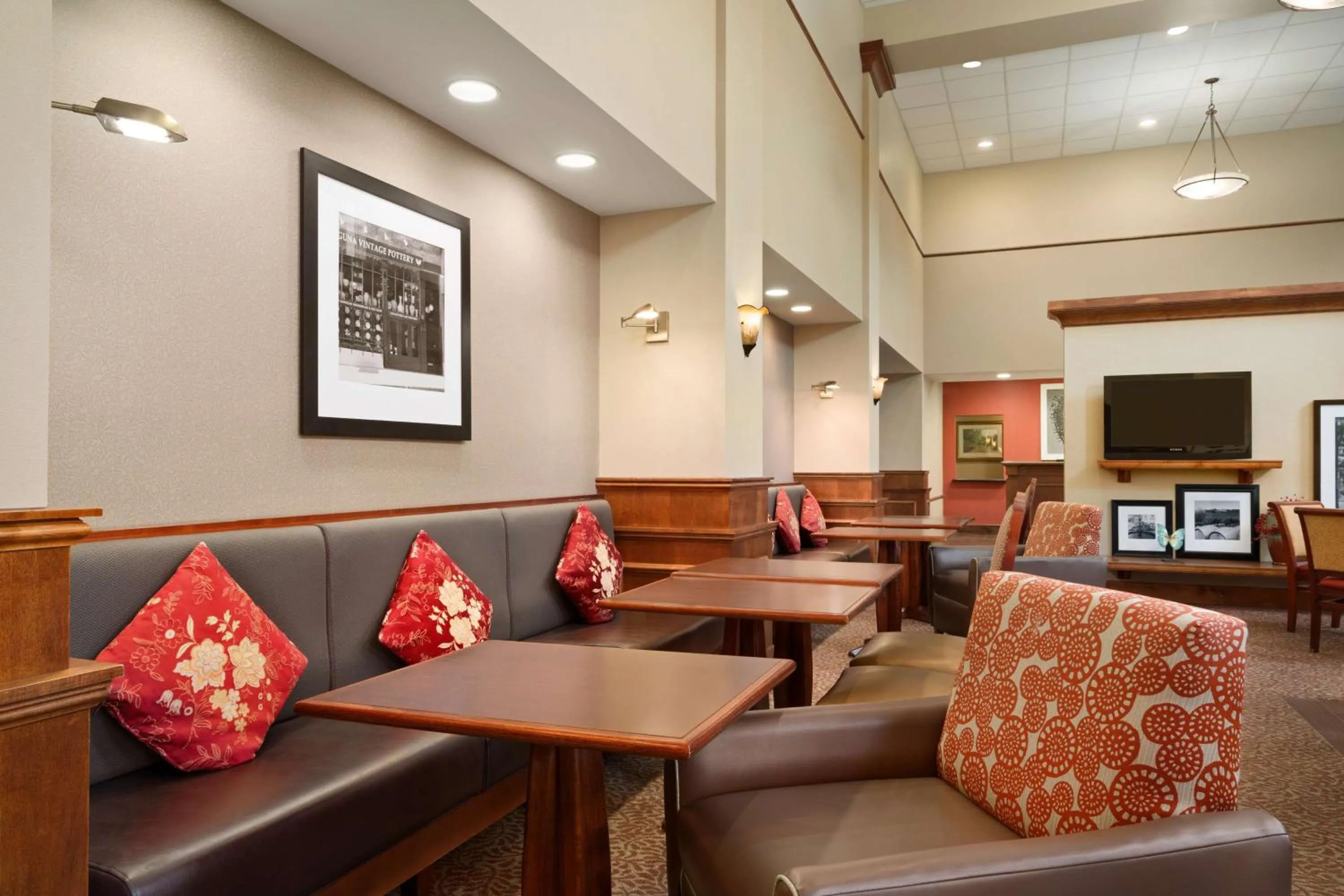 Lobby or reception in Hampton Inn & Suites Williamsburg-Central
