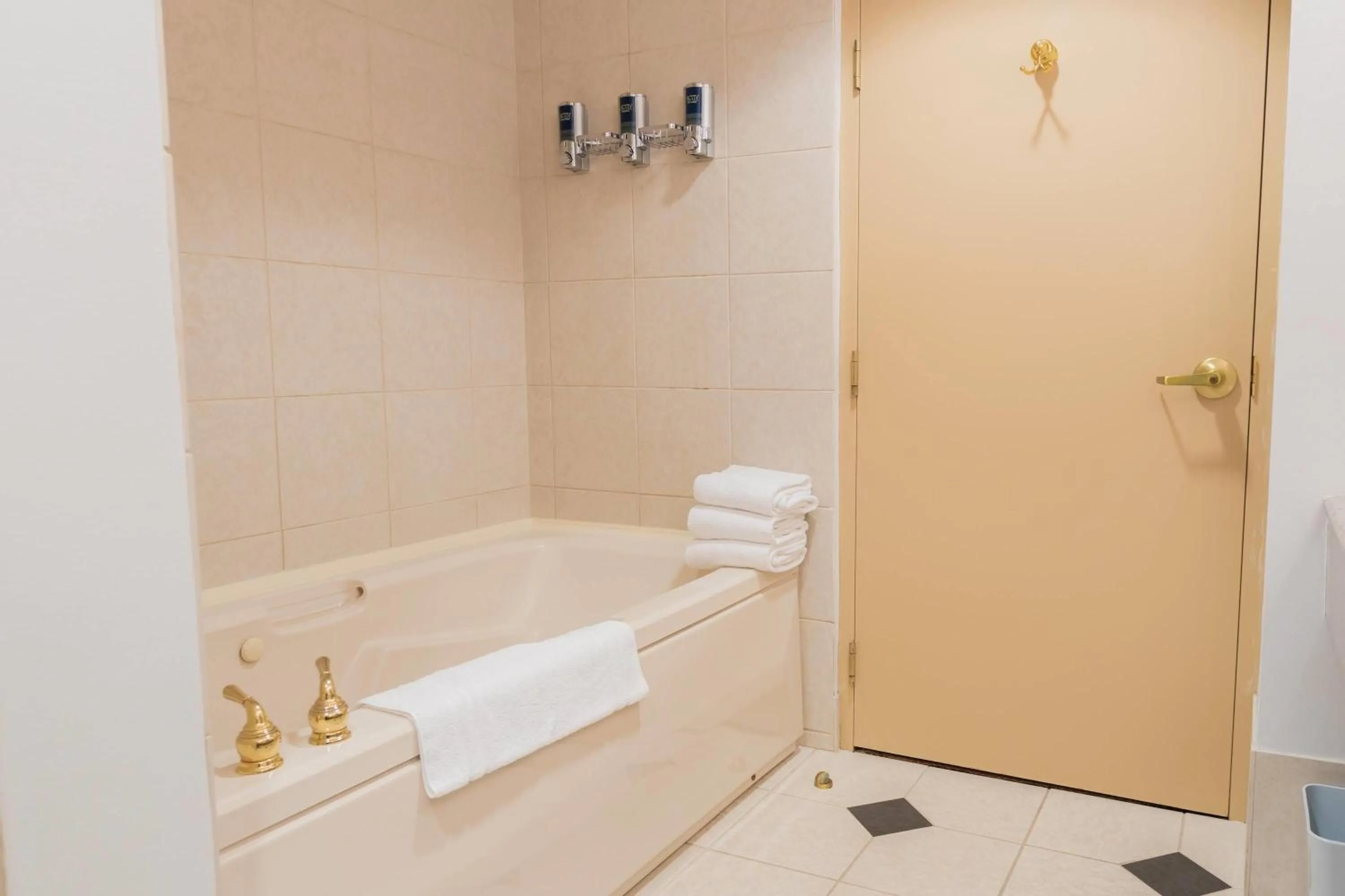 Bathroom in Lakeview Signature, Trademark Collection by Wyndham