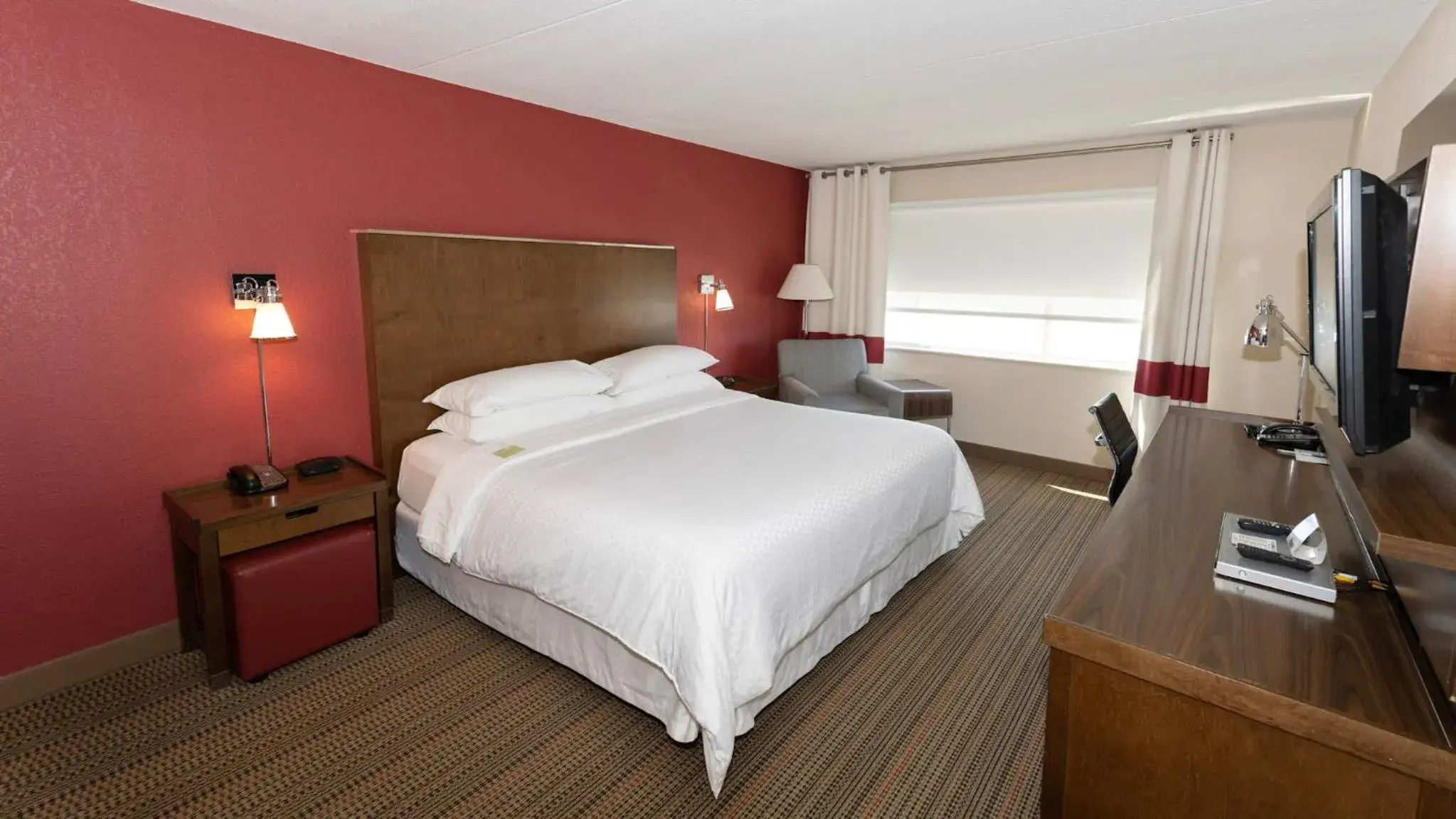 King Room - Non-Smoking in Lakeview Signature, Trademark Collection by Wyndham King Room - Non-Smoking in Lakeview Signature, Trademark Collection by Wyndham