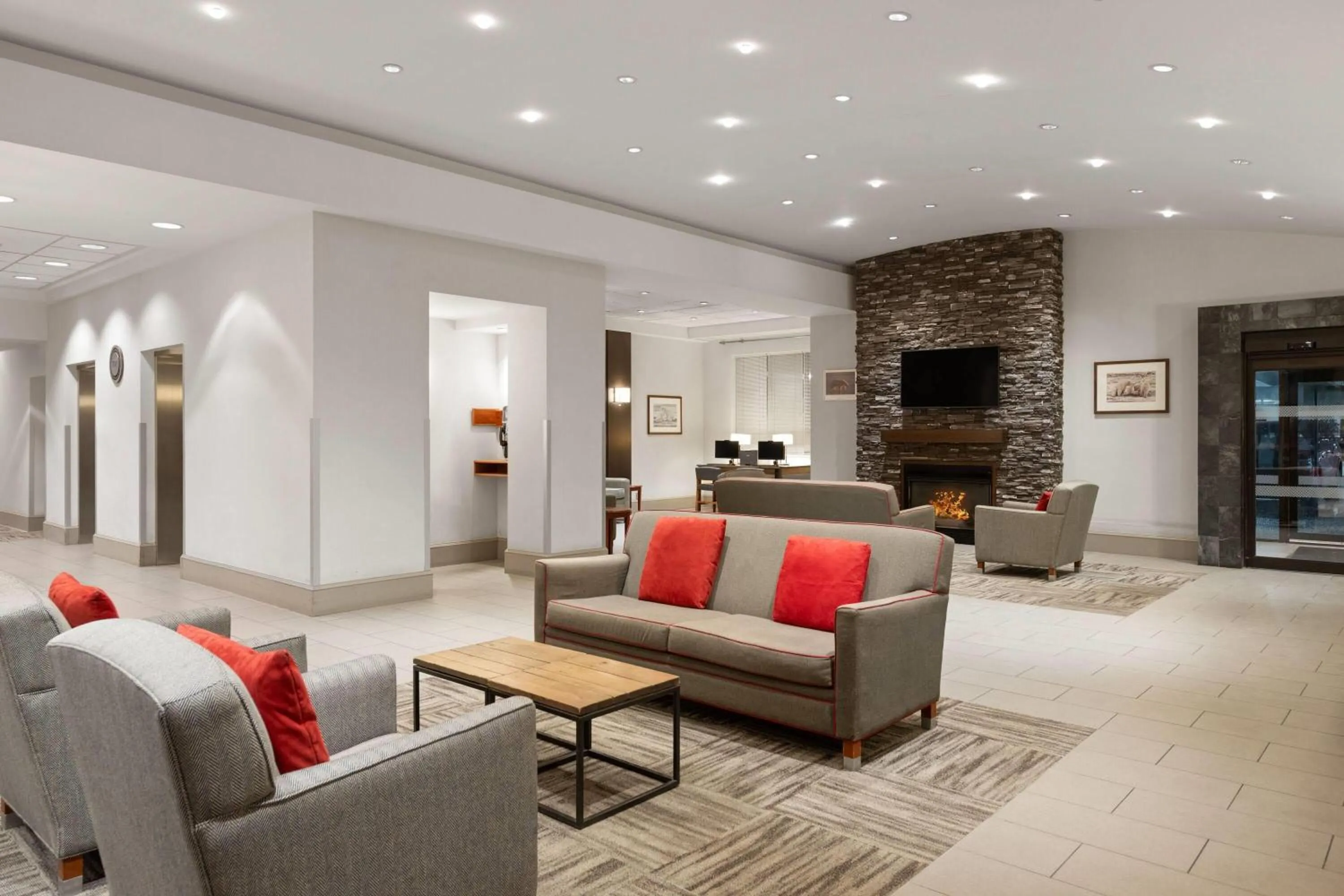 Lobby or reception in Lakeview Signature, Trademark Collection by Wyndham