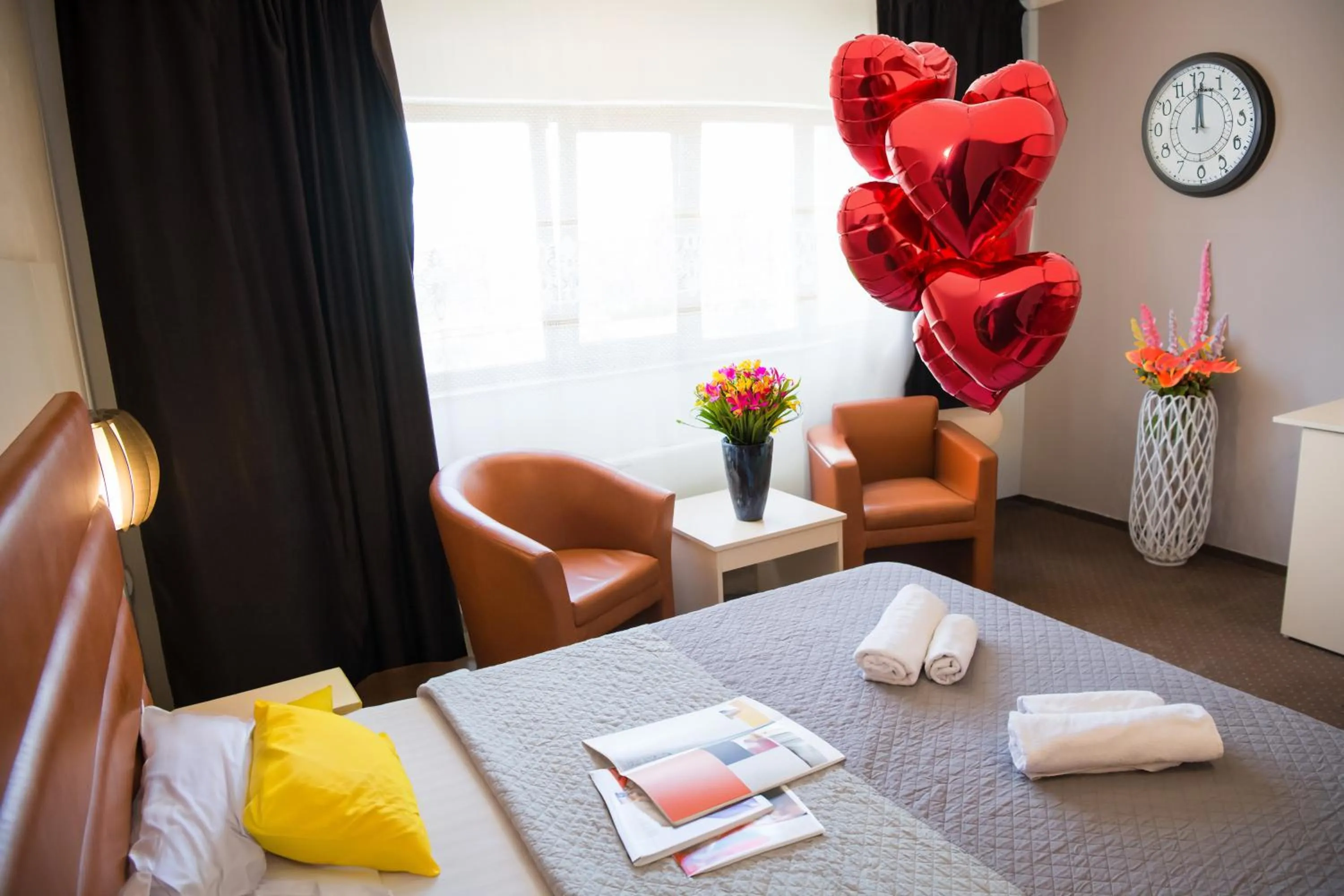 Bed in MBI Travel Inn