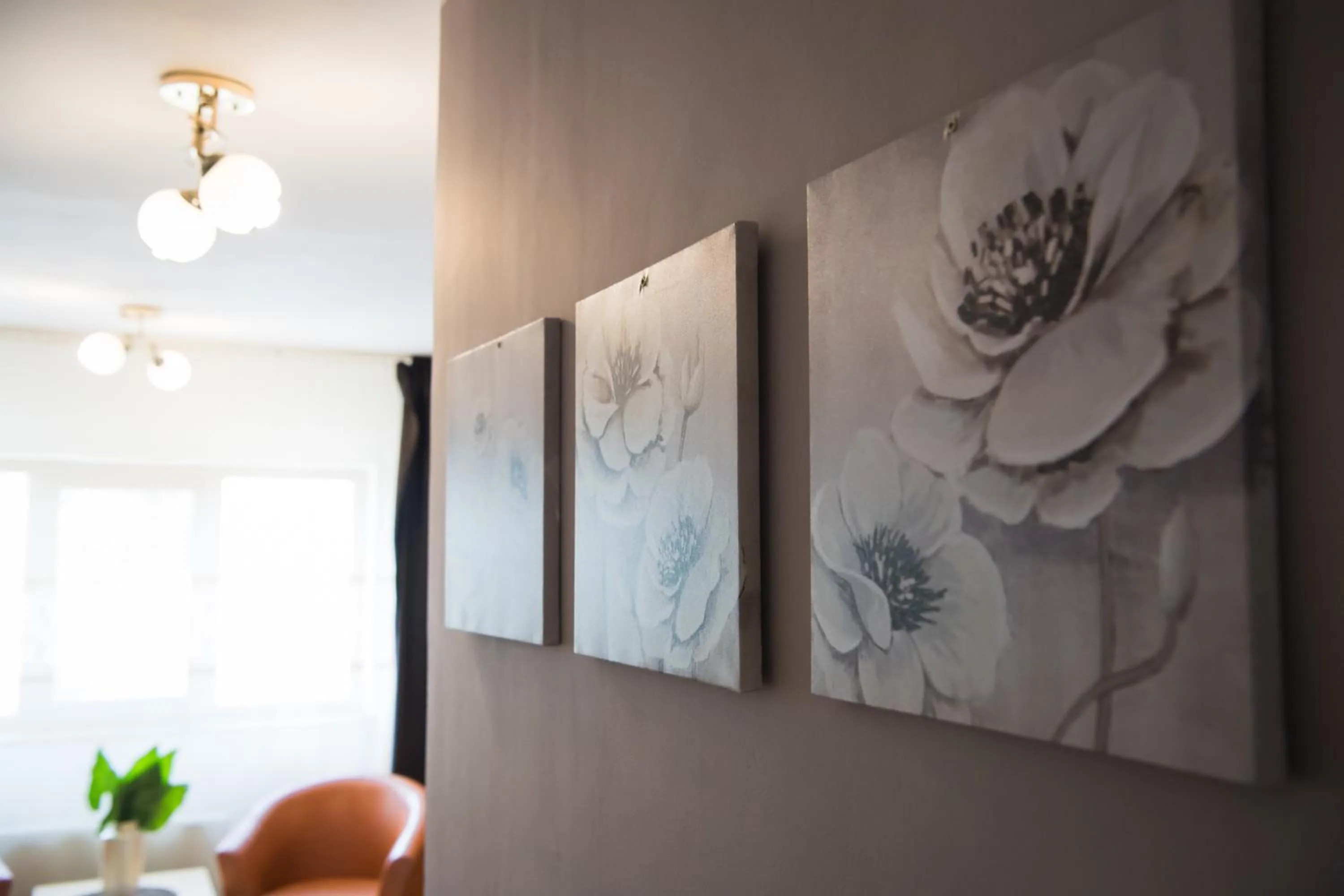 Decorative detail in MBI Travel Inn