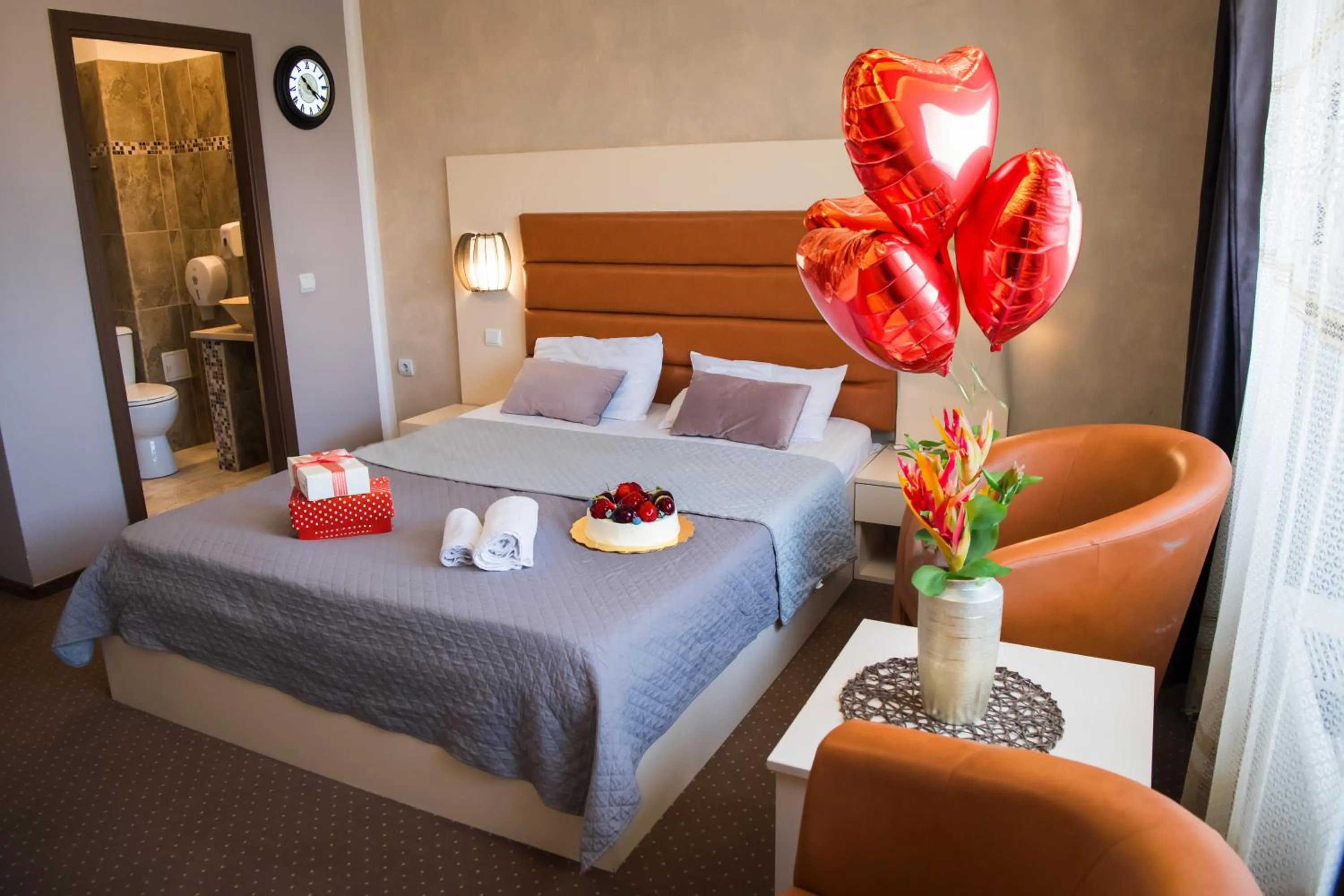 Bed in MBI Travel Inn