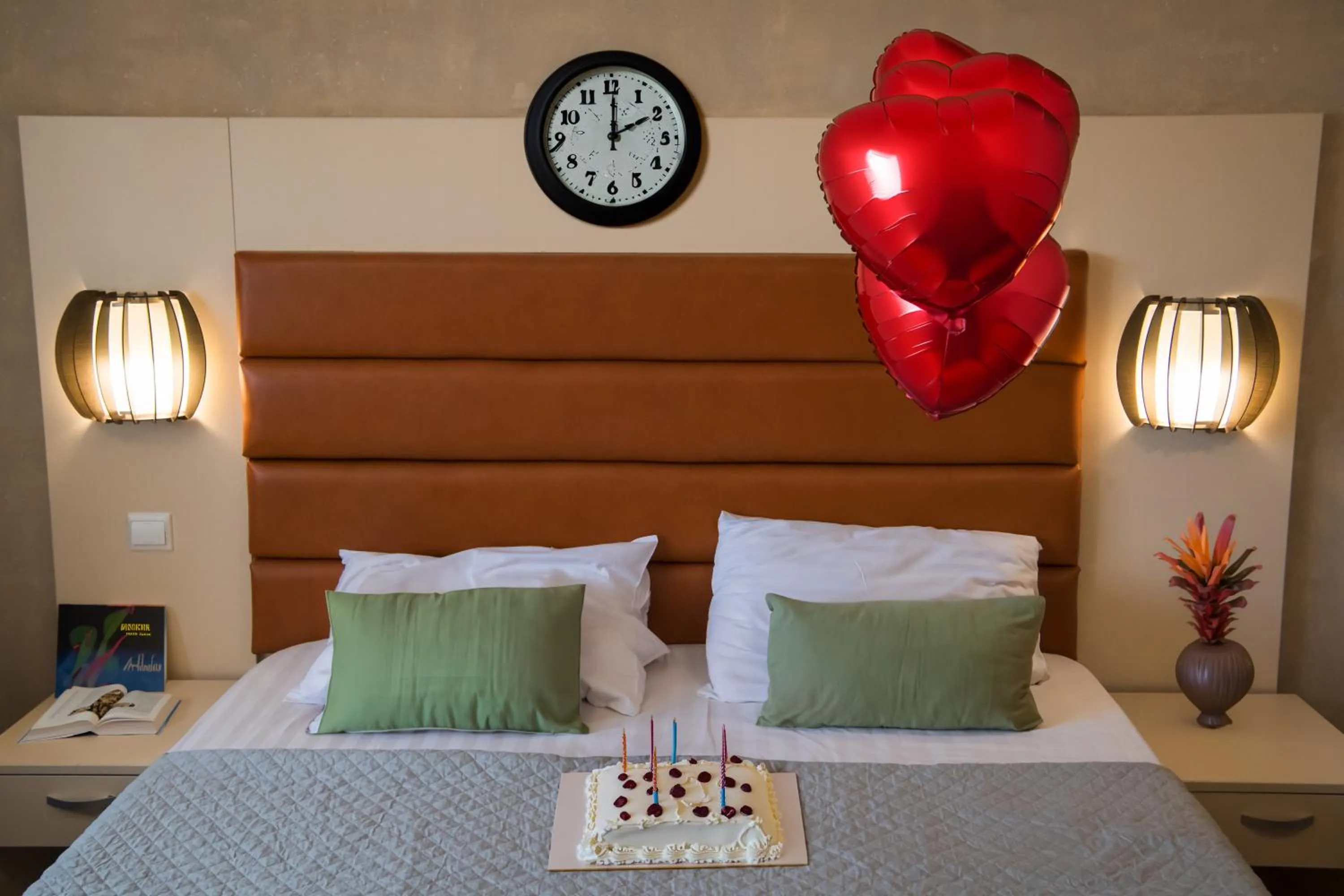 Bed in MBI Travel Inn