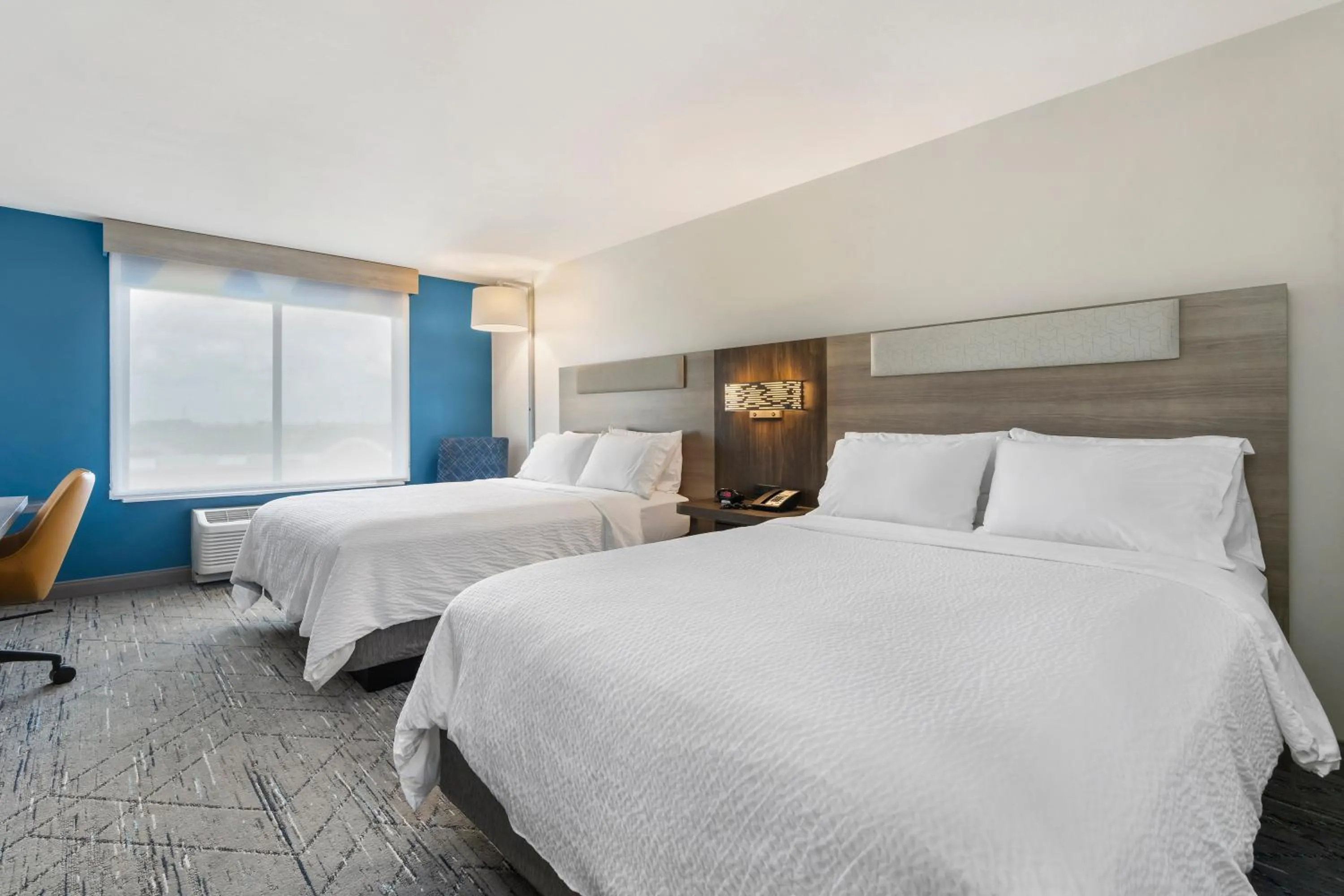 Bedroom, Bed in Holiday Inn Express Peru-Lasalle Area by IHG