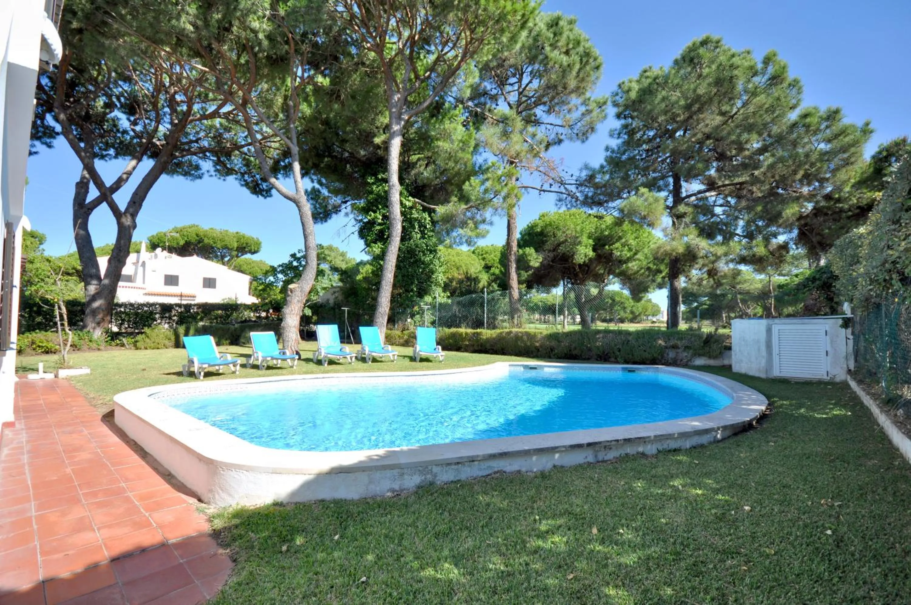 Garden in Private Pool villa, Walking distance to the centre, Golf Facing