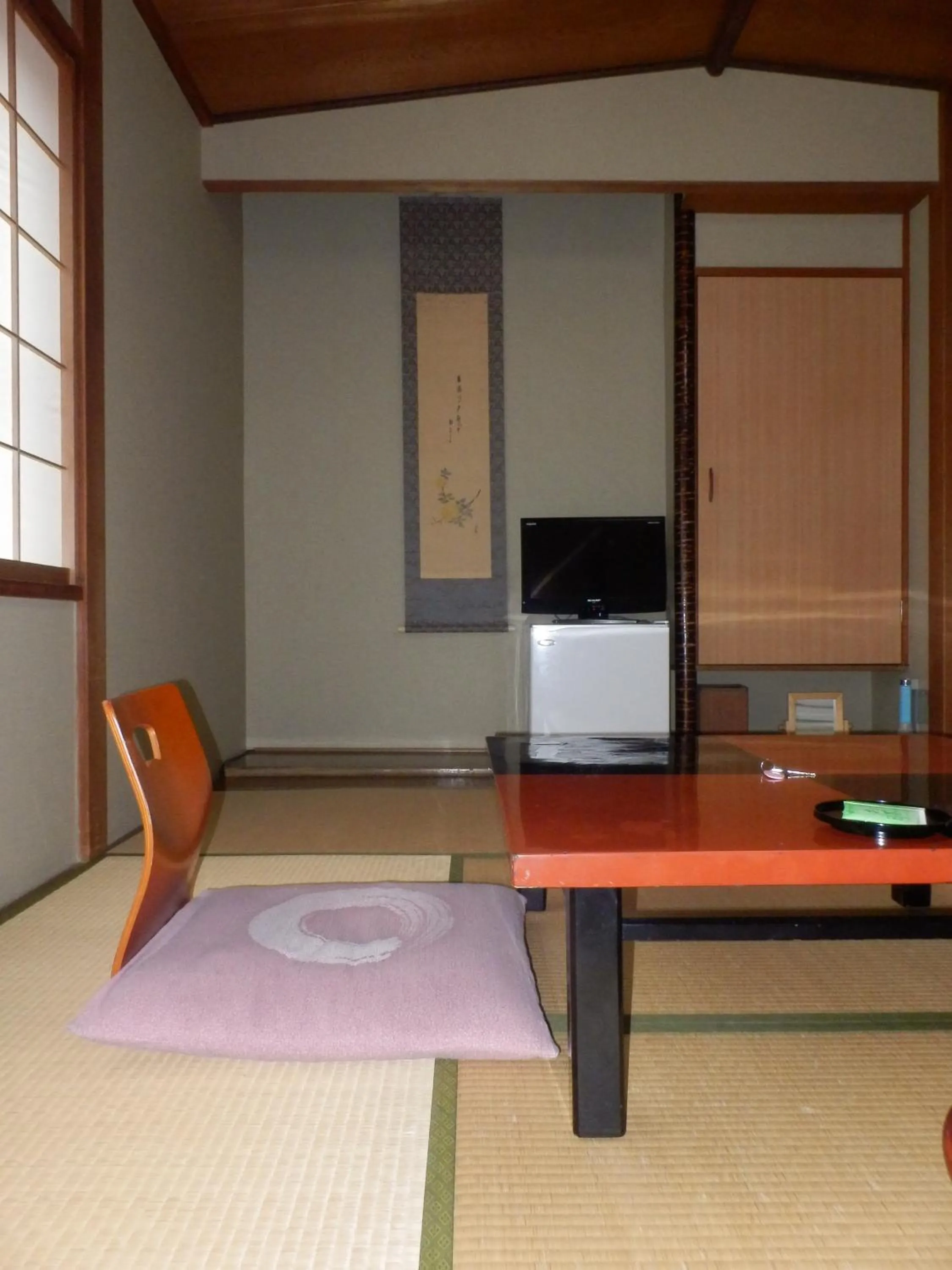Photo of the whole room in Kikunoya Ryokan