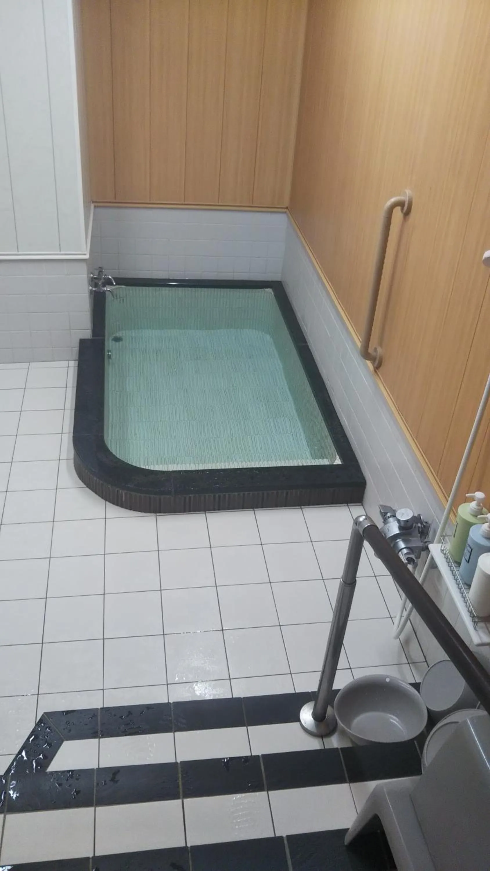 Bath in Kikunoya Ryokan