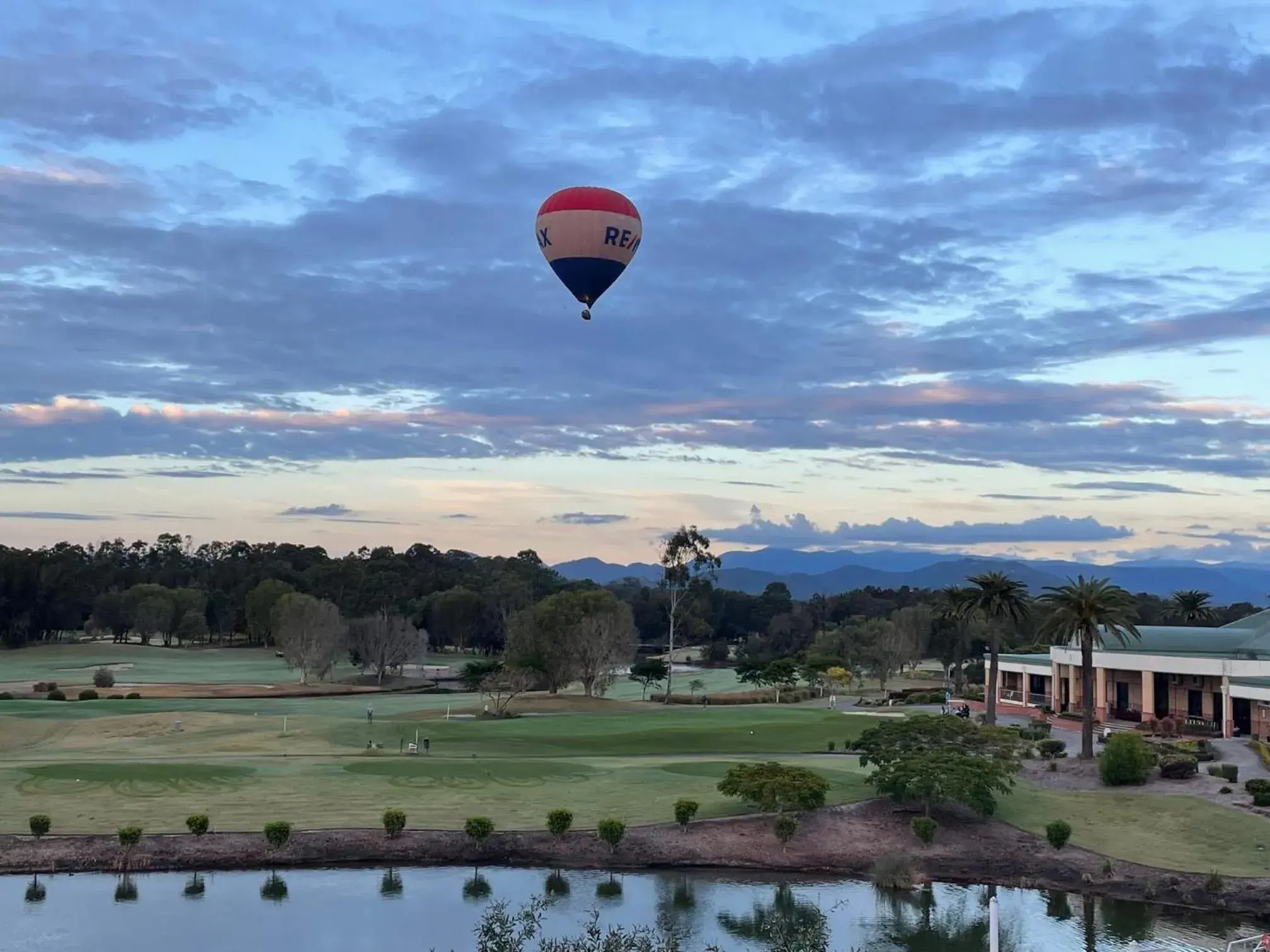Three-Bedroom Apartment in Signature Waterfront Apartments Three-Bedroom Apartment in Signature Waterfront Apartments