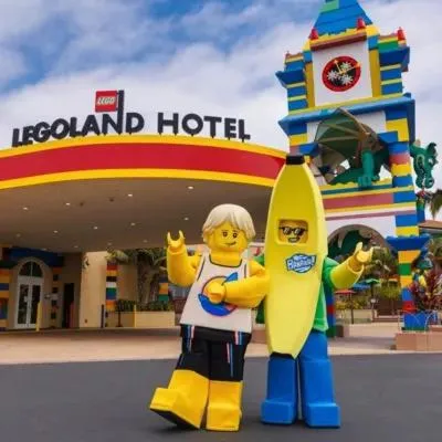 Facade/entrance in LEGOLAND California Hotel and Castle Hotel
