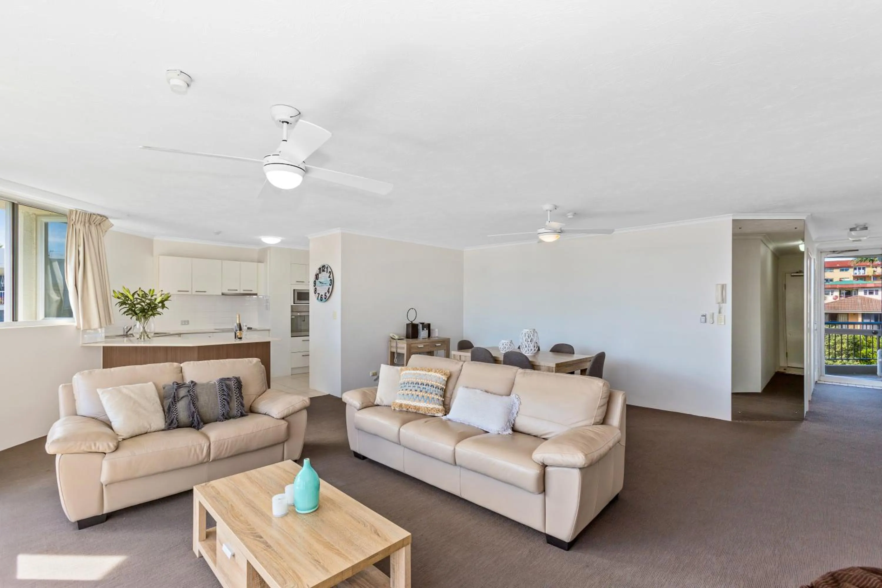 Living room in Rainbow Commodore Coolangatta