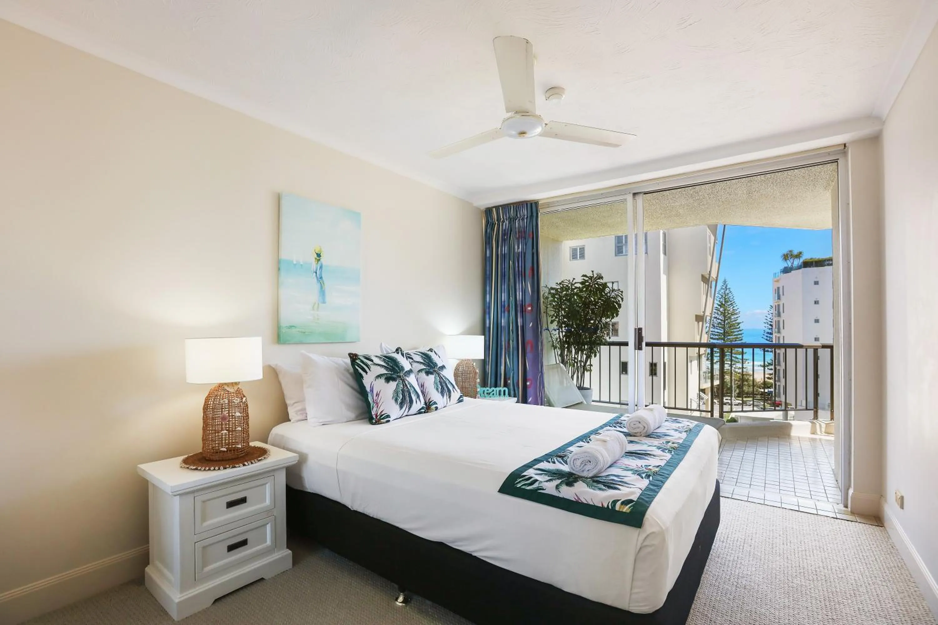 Bed in Rainbow Commodore Coolangatta