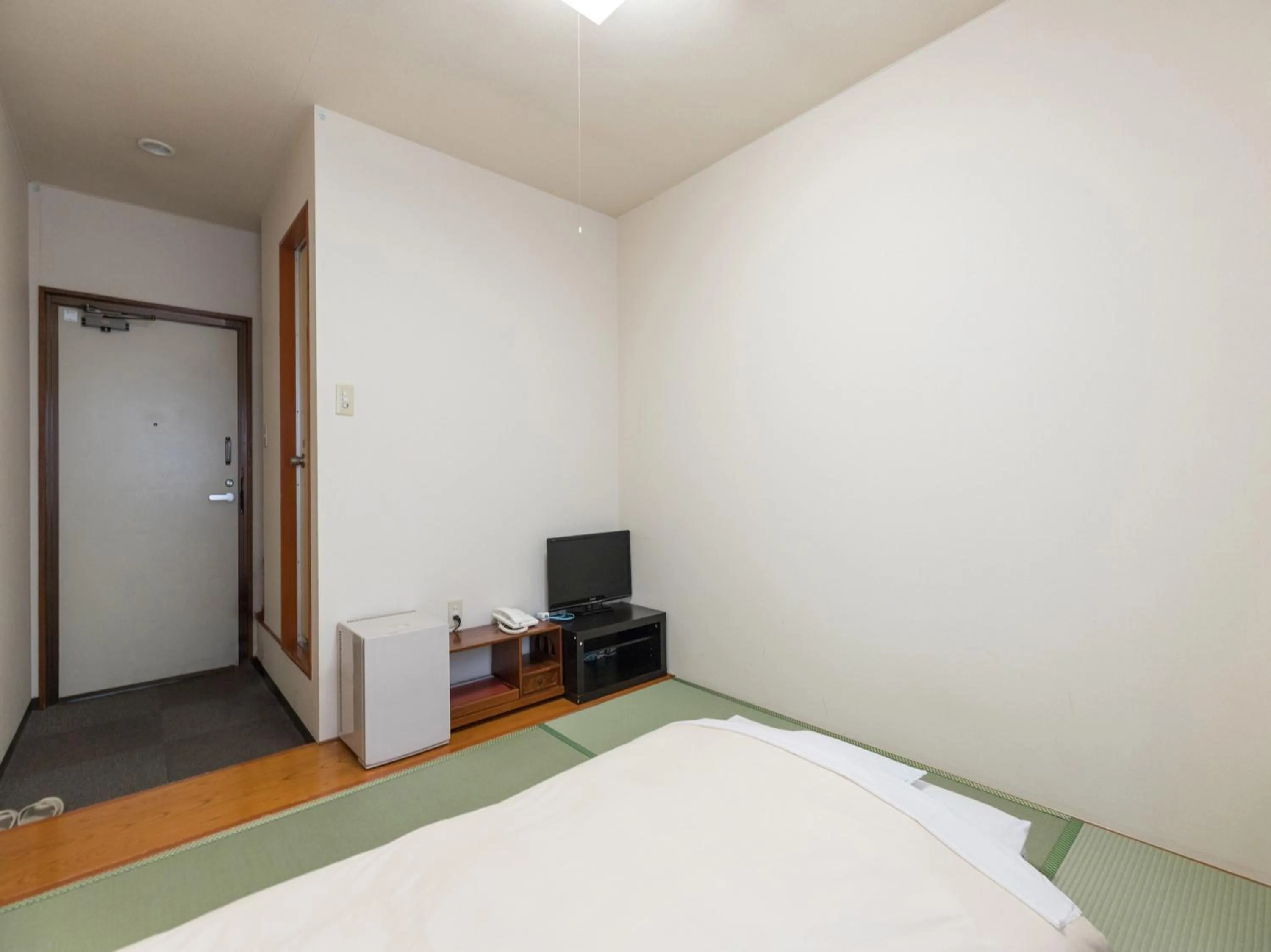 Bed in Hotel Isesaki East