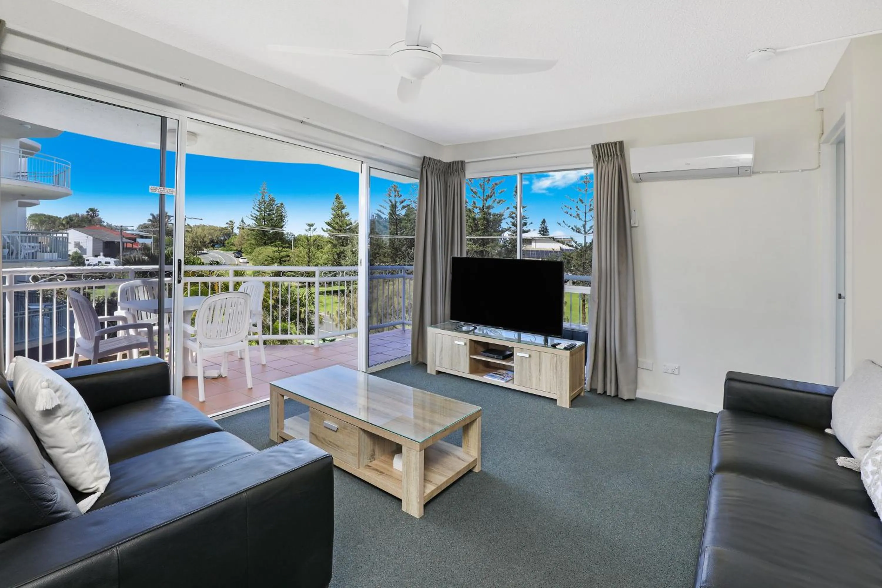 Beachside Resort Kawana Waters