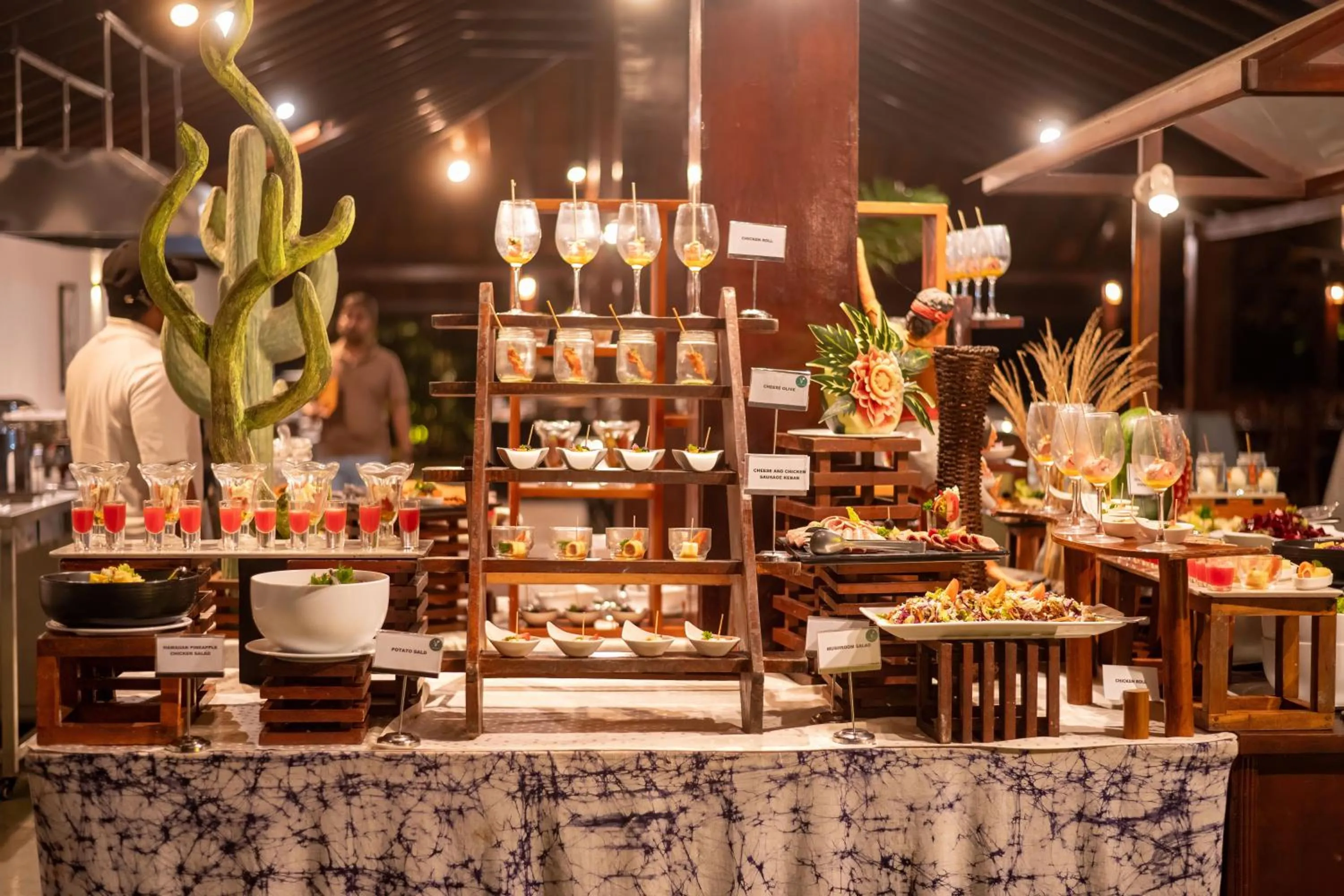 Restaurant/places to eat in The Palms