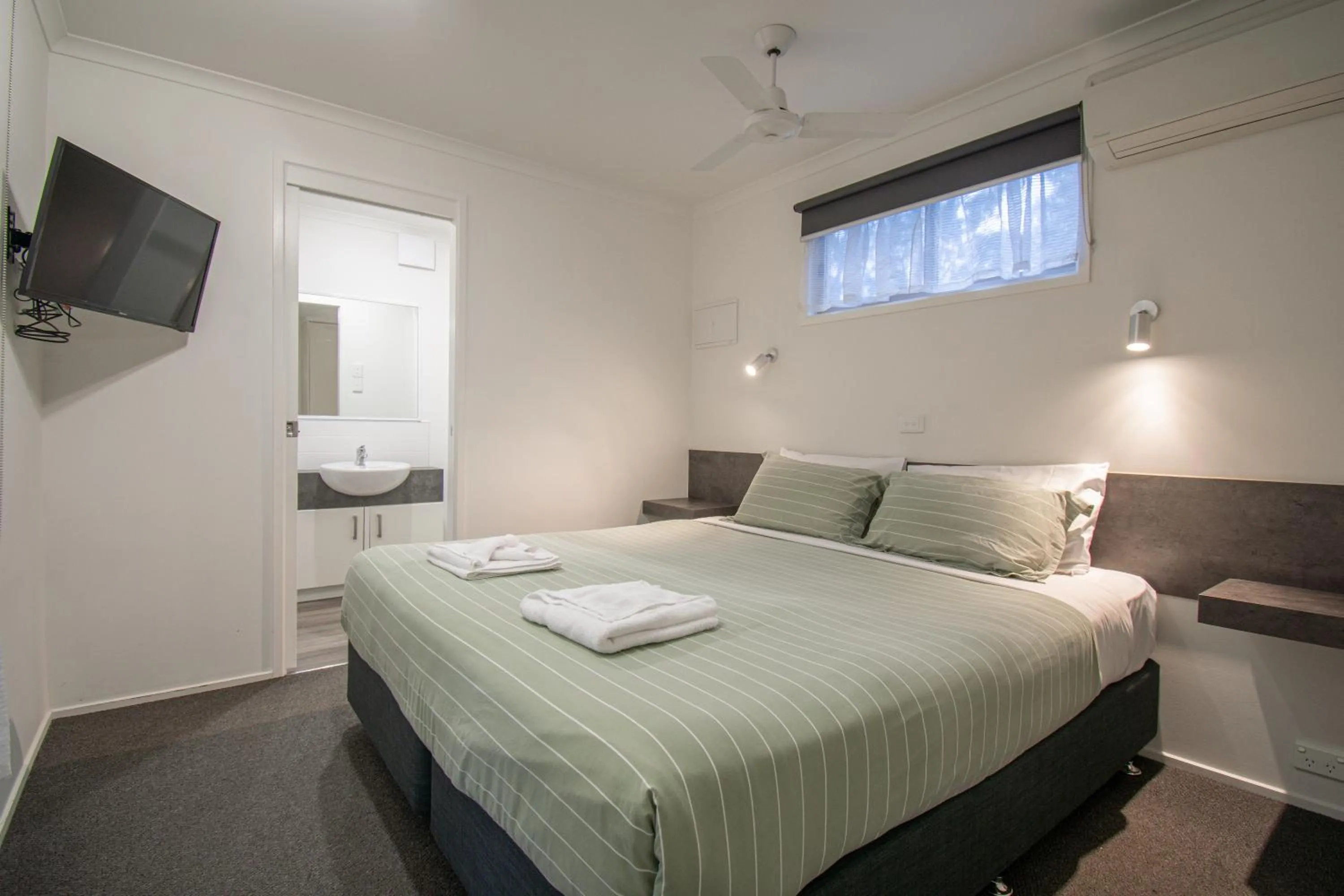 BIG4 Tiny Away Escape at Seymour Riverside