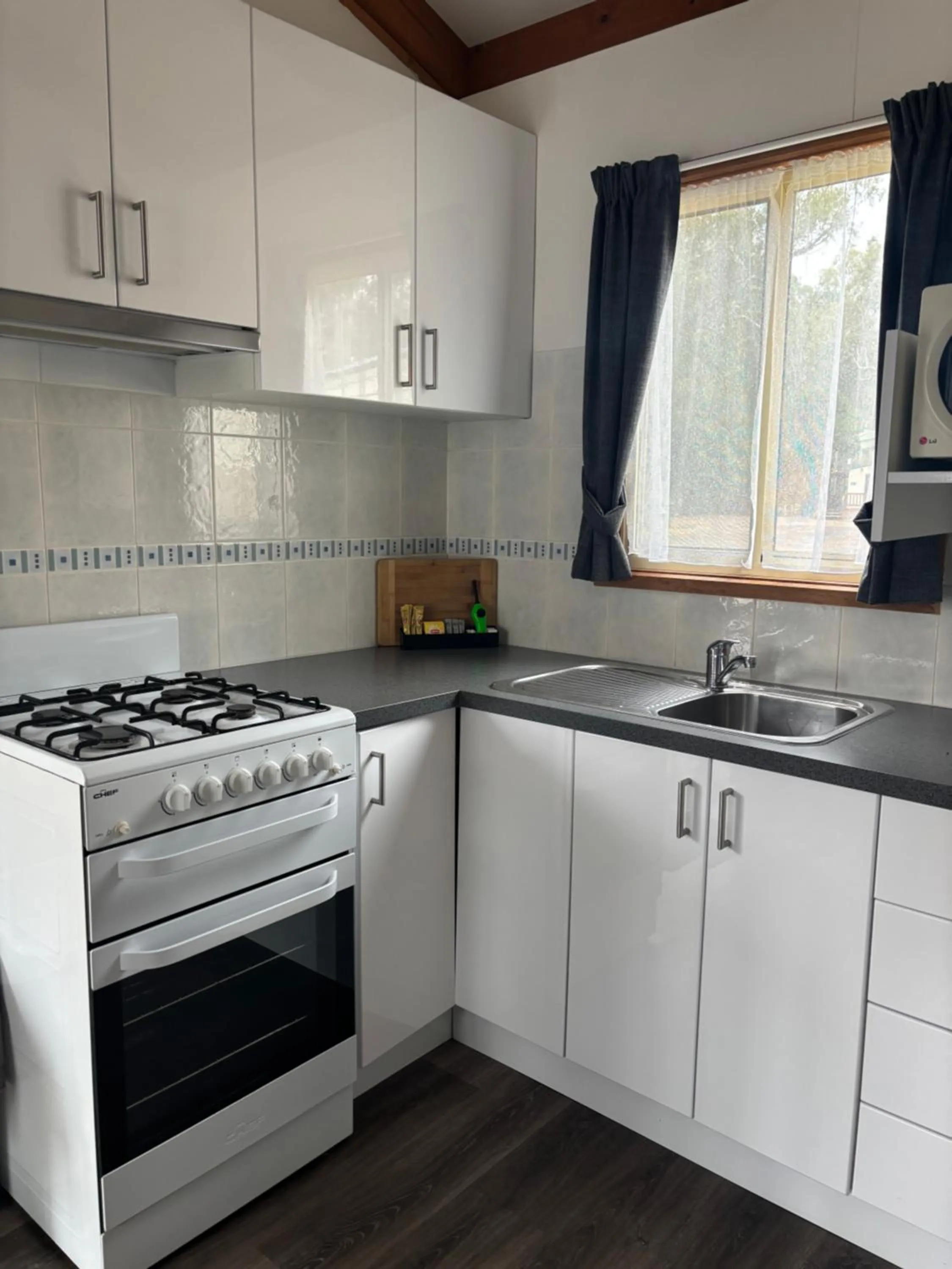 BIG4 Tiny Away Escape at Seymour Riverside