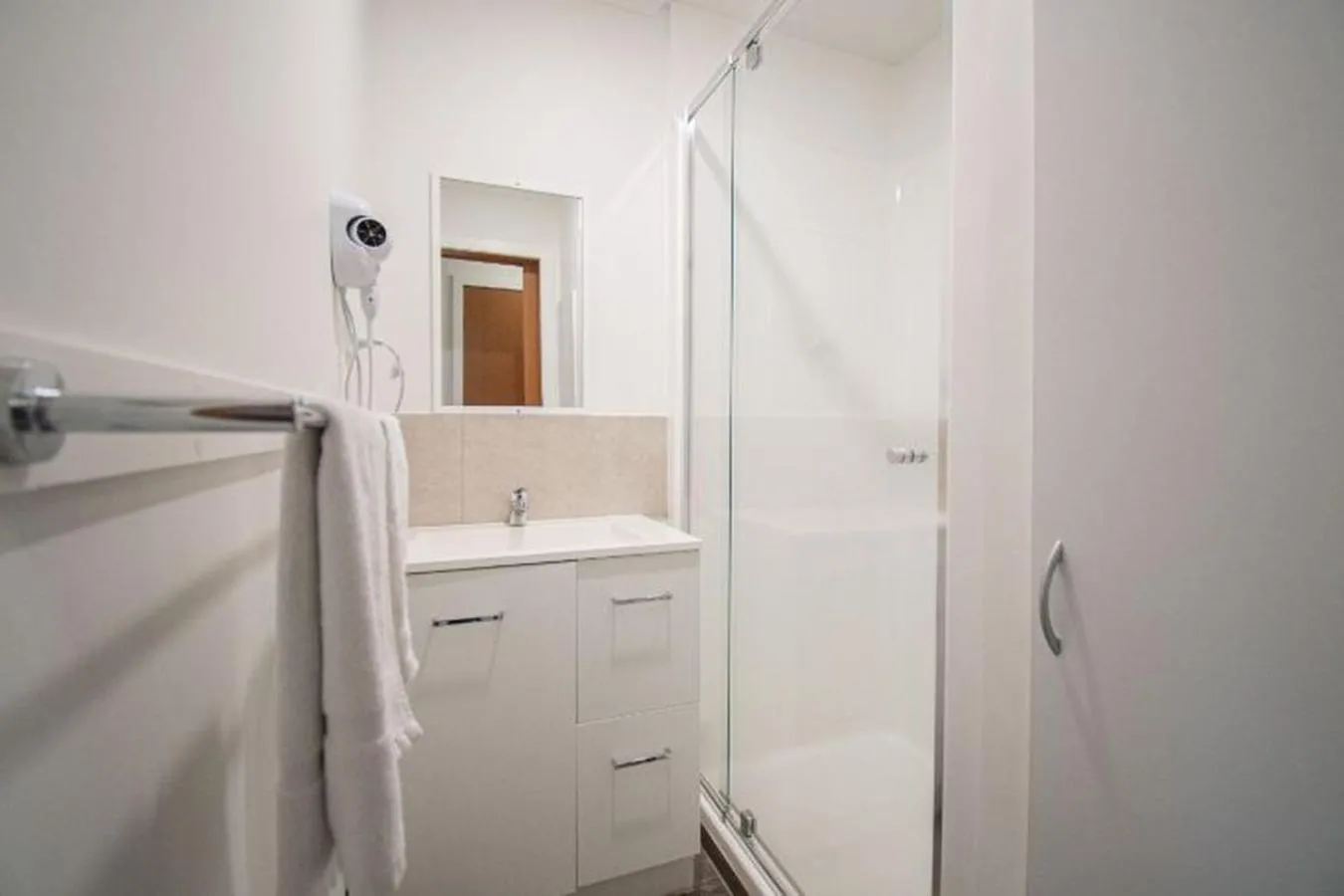 BIG4 Tiny Away Escape at Seymour Riverside