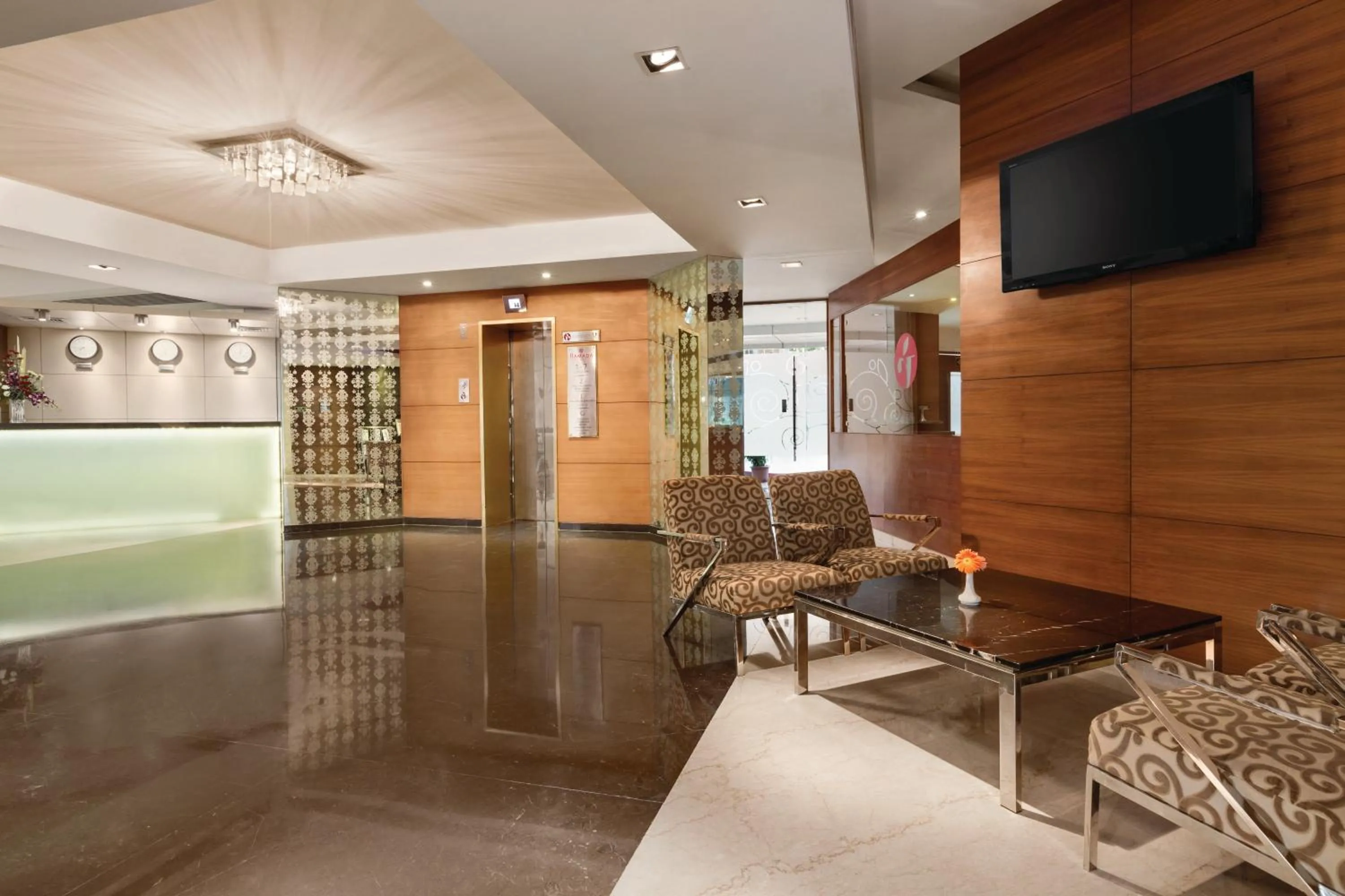Lobby or reception in Ramada by Wyndham Navi Mumbai