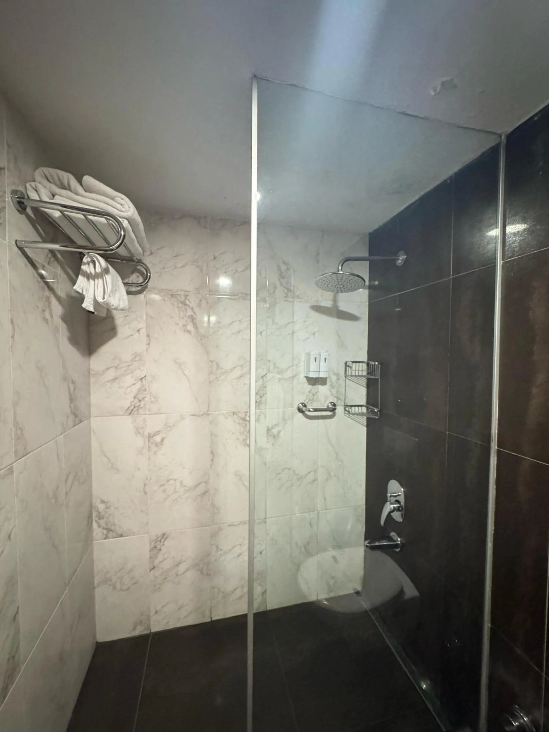 Shower in Style Star Hotel Cihangir