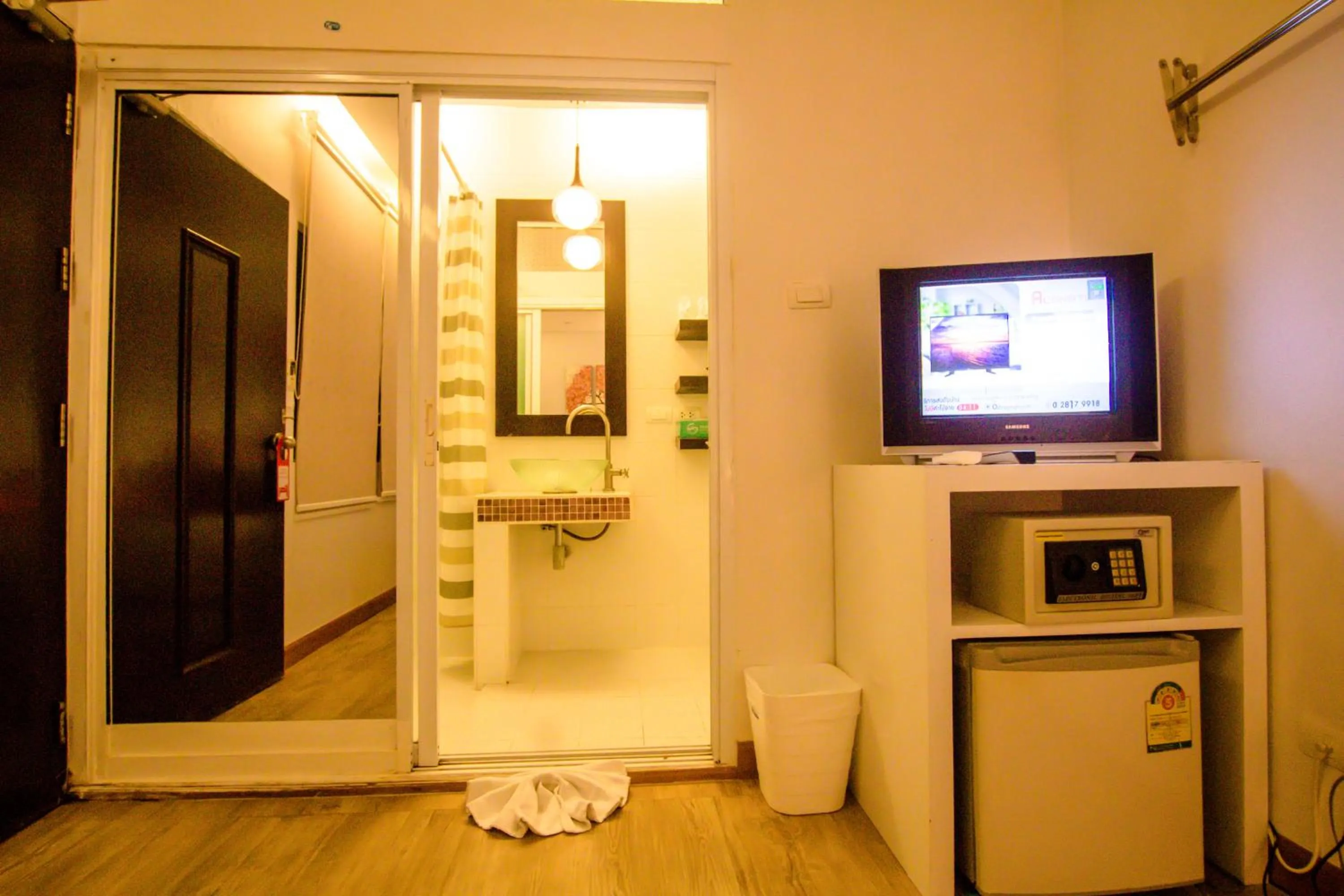 TV and multimedia in Queen Boutique Hotel Chaweng