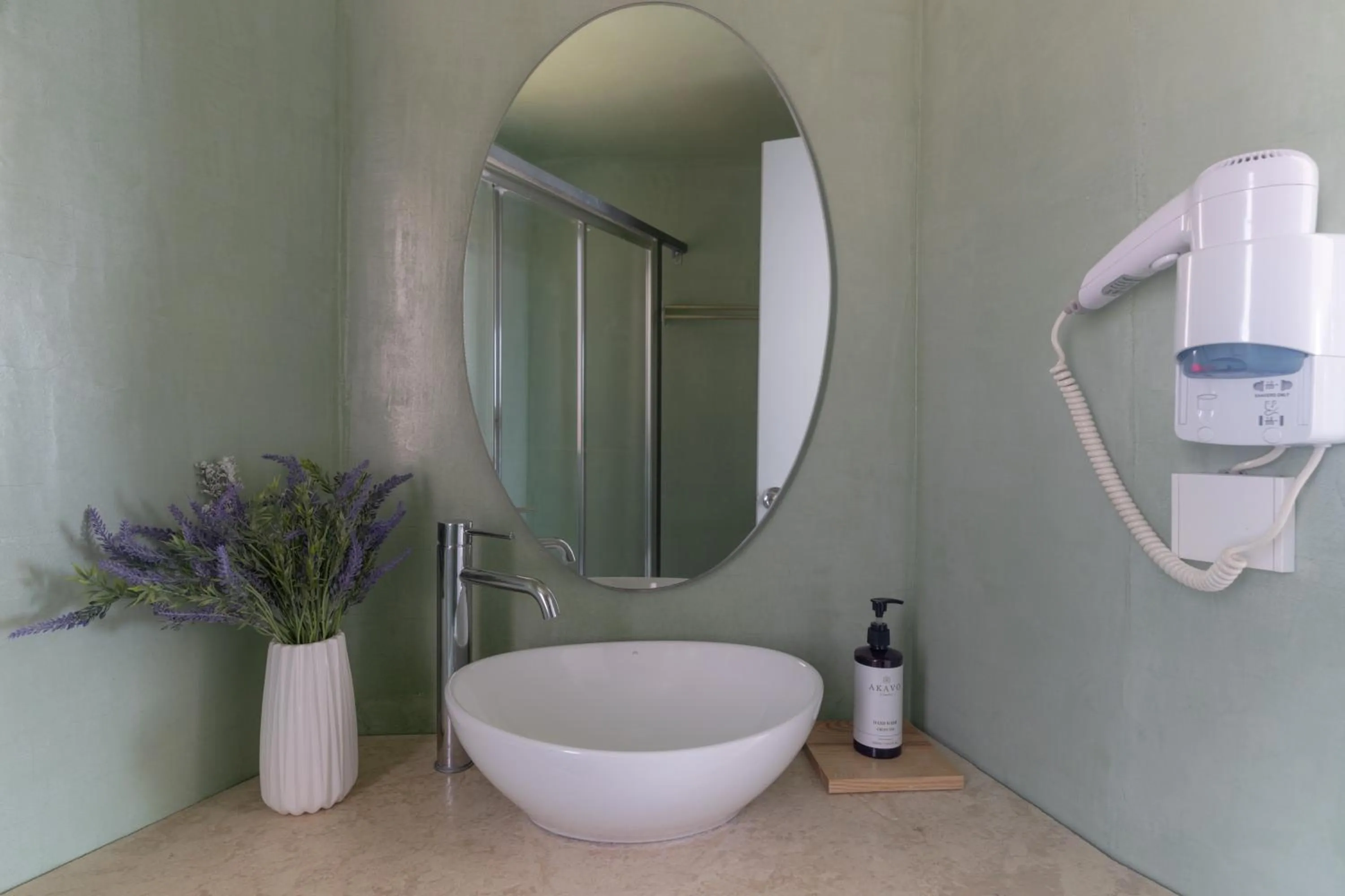 Bathroom in Red Tower Hotel