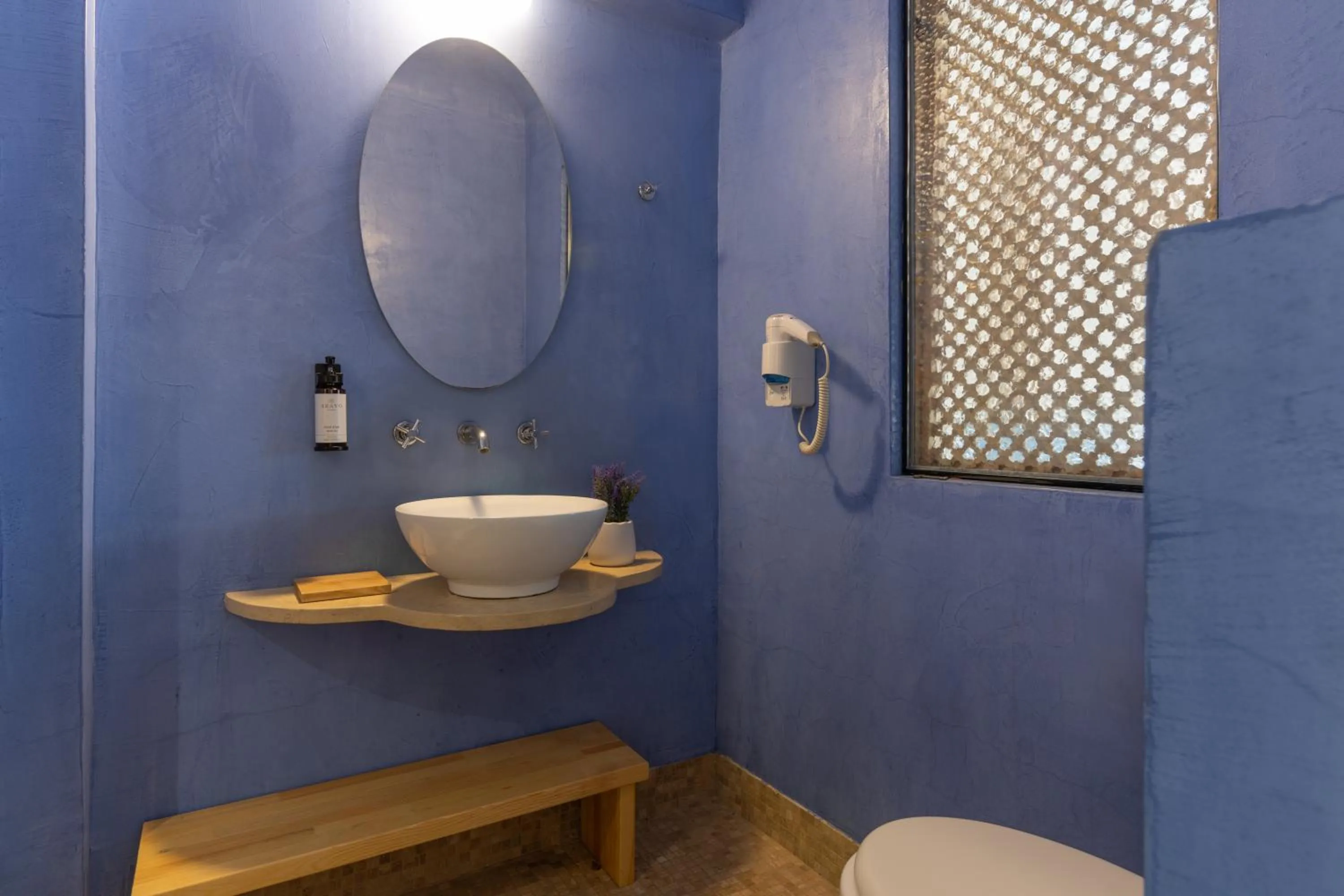 Bathroom in Red Tower Hotel