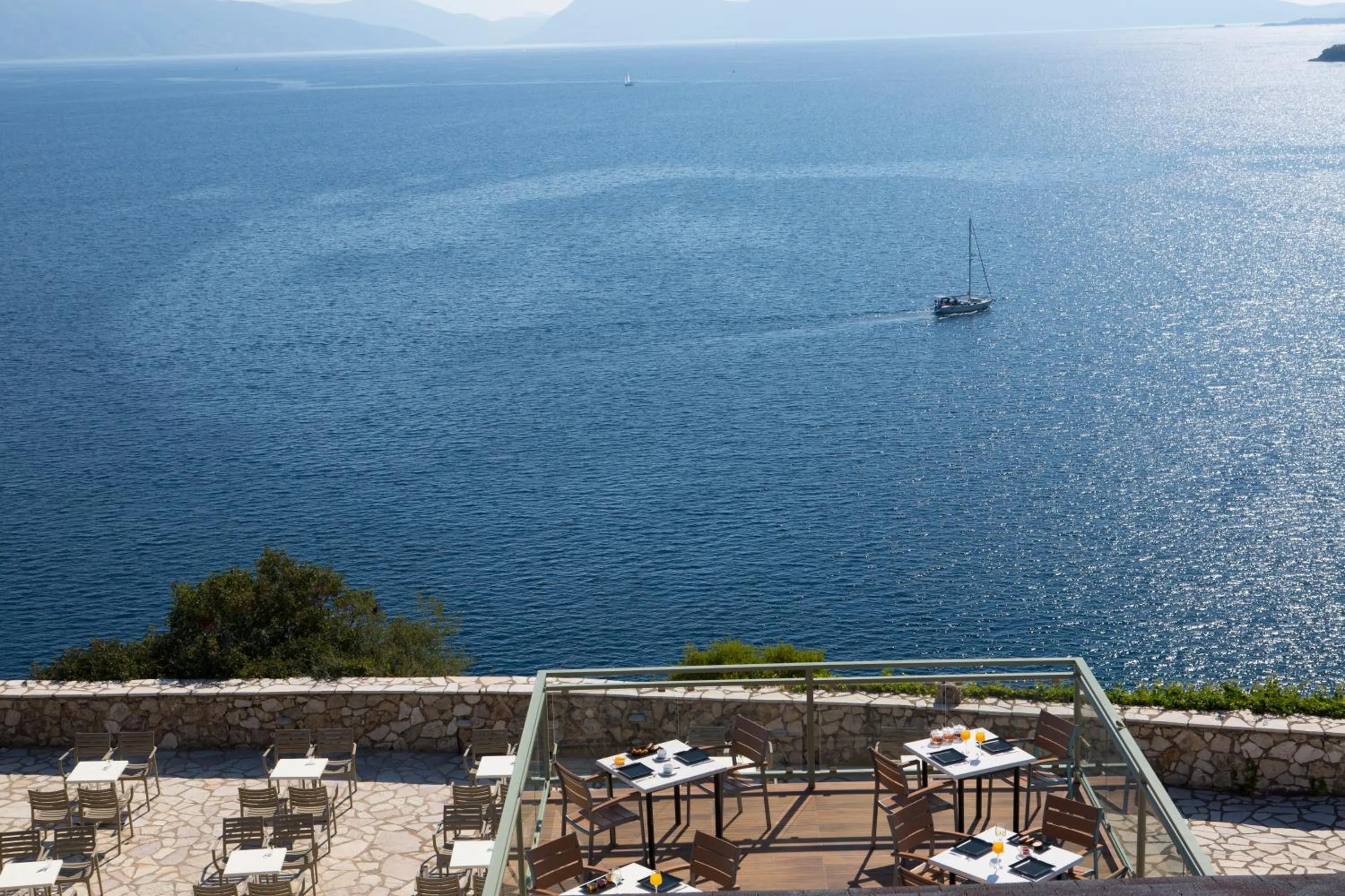 Dining area in Red Tower Hotel